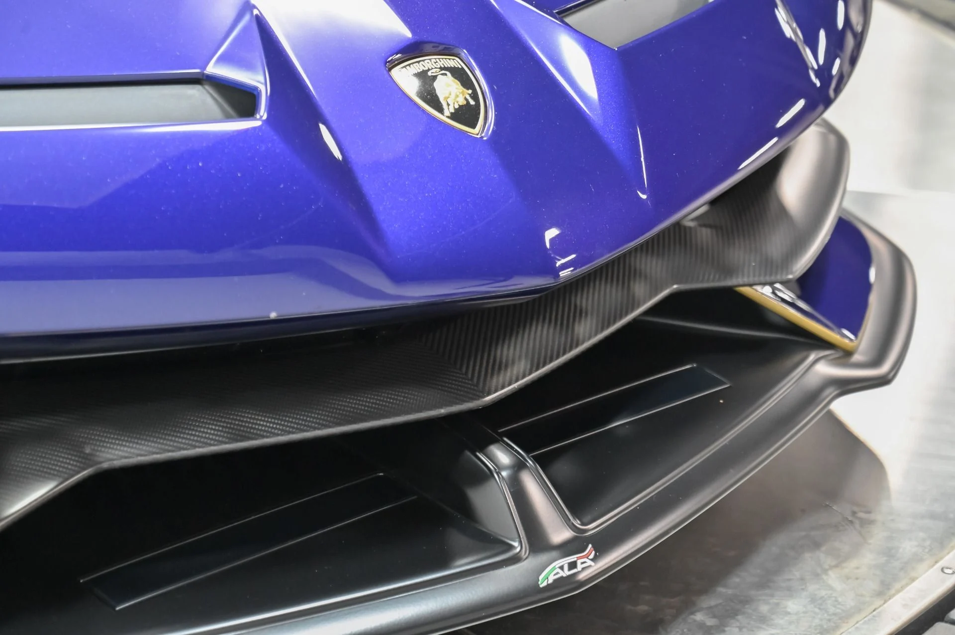 mph088_2961576798_Used_2019_Lamborghini_Aventador_SVJ_1760550459_26786e793f