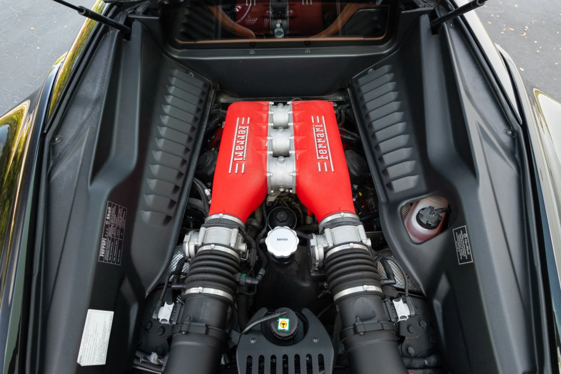 mph088_2975649769_Used_2013_Ferrari_458_Italia_1773252812_5ba324627b