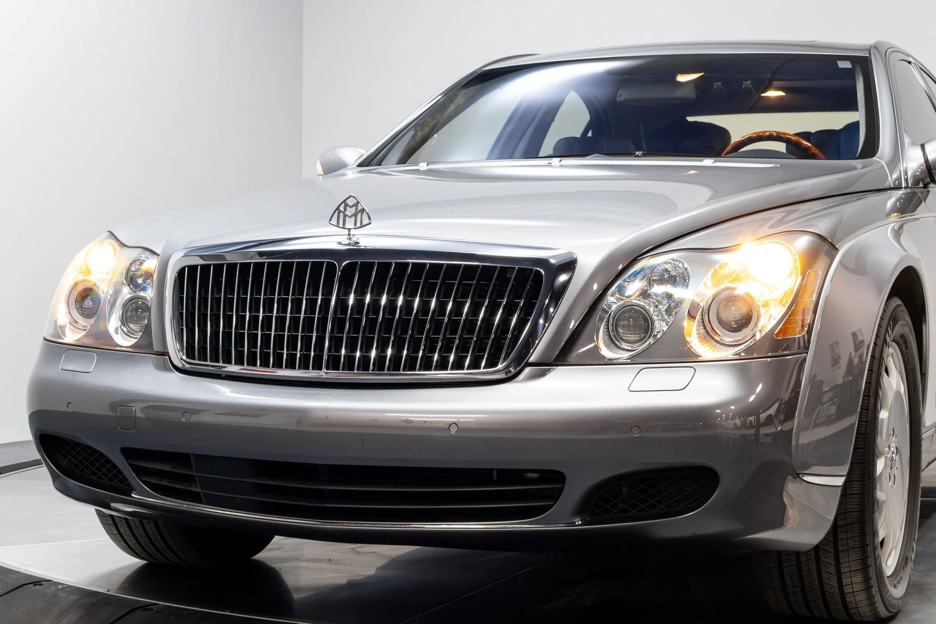 mph088_3043355133_Used_2004_Maybach_57_1769486757_ec01d9d5ea