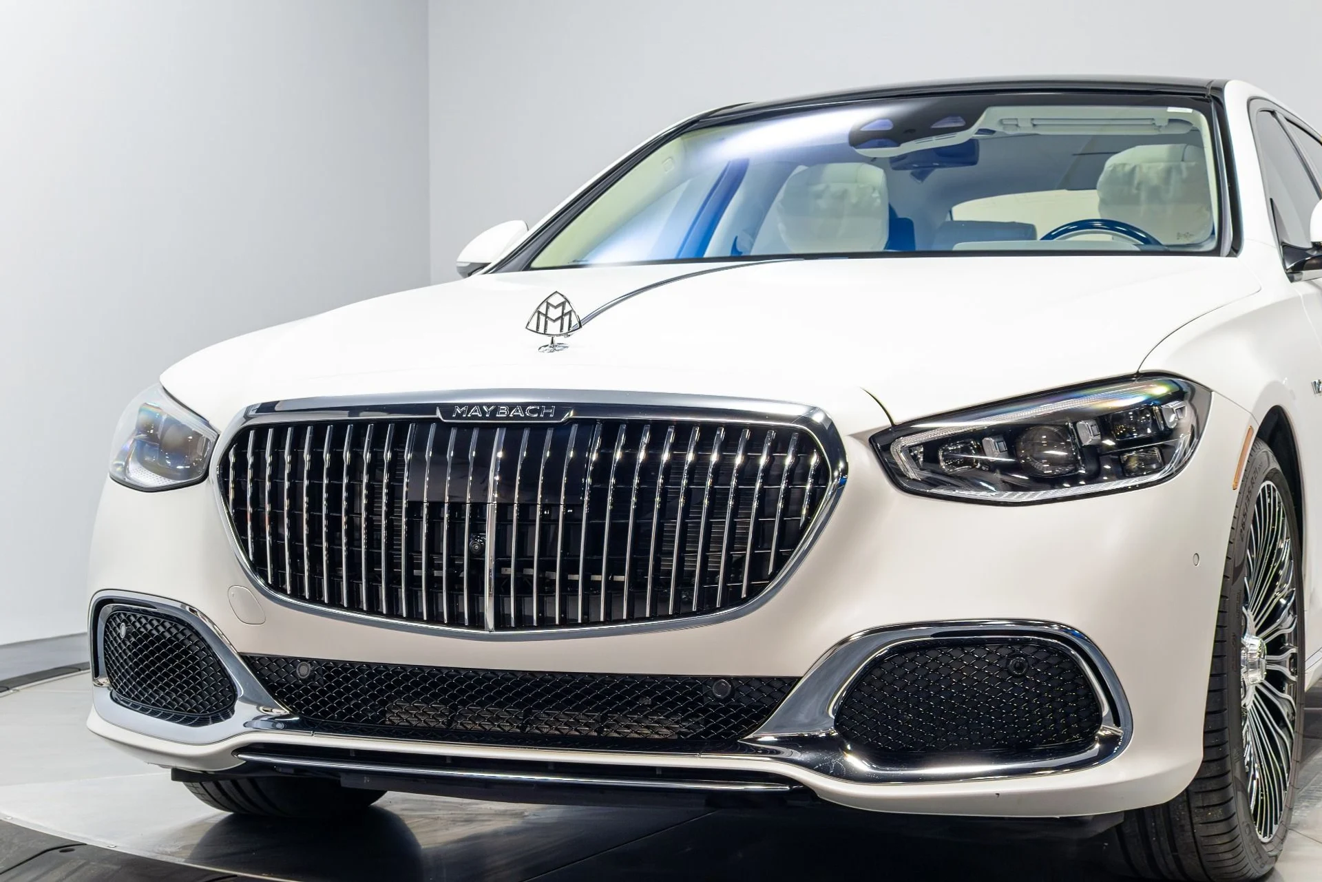 mph088_3070611394_Used_2023_Mercedes_Benz_S_Class_Maybach_S_680_4_MATIC_1776091551_94d876e21f