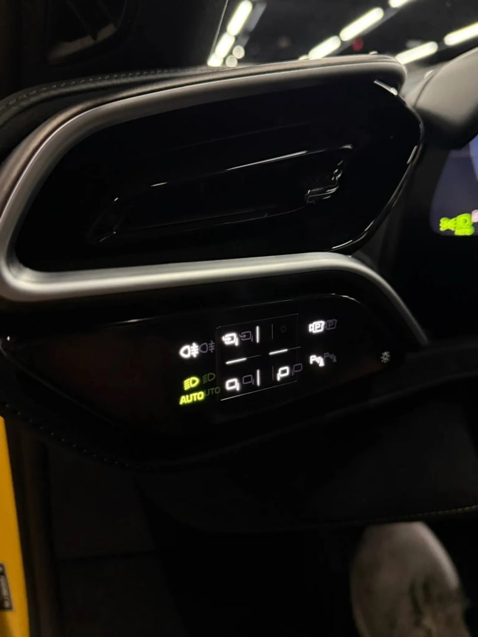 mph088_3130564602_202510_a44690e677d742ea86471b8c8a6d4625_01560a4b51