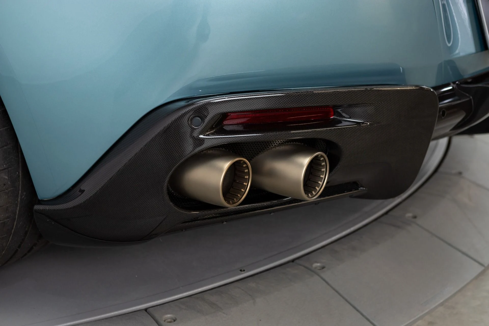 mph088_3170979355_Used_2024_Ferrari_Roma_Spider_1772564238_1e8c696fec