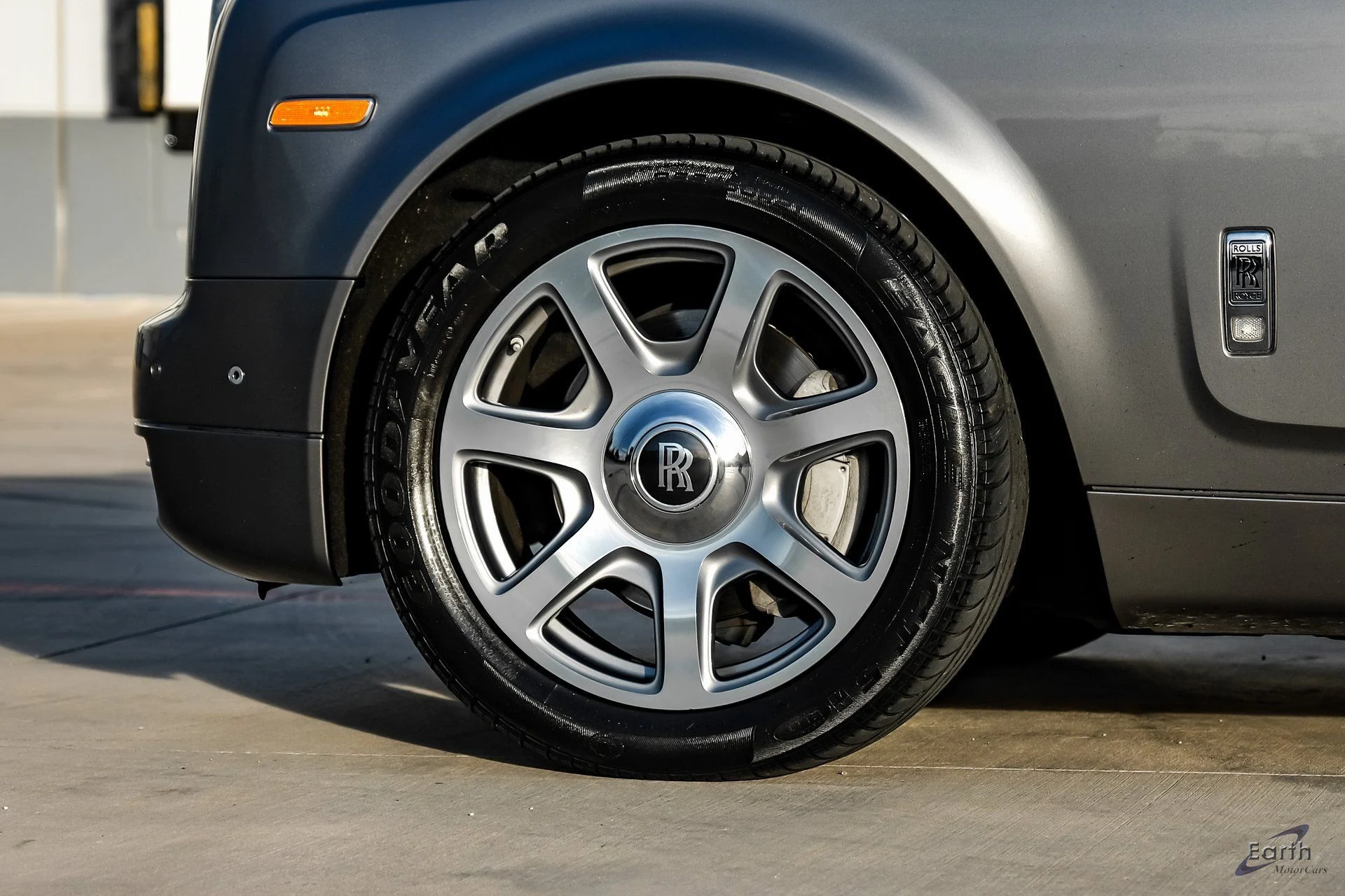 mph088_3313397171_8abaf0bdd643644e9ac9901c63fc0ddex_7b81f04fa5