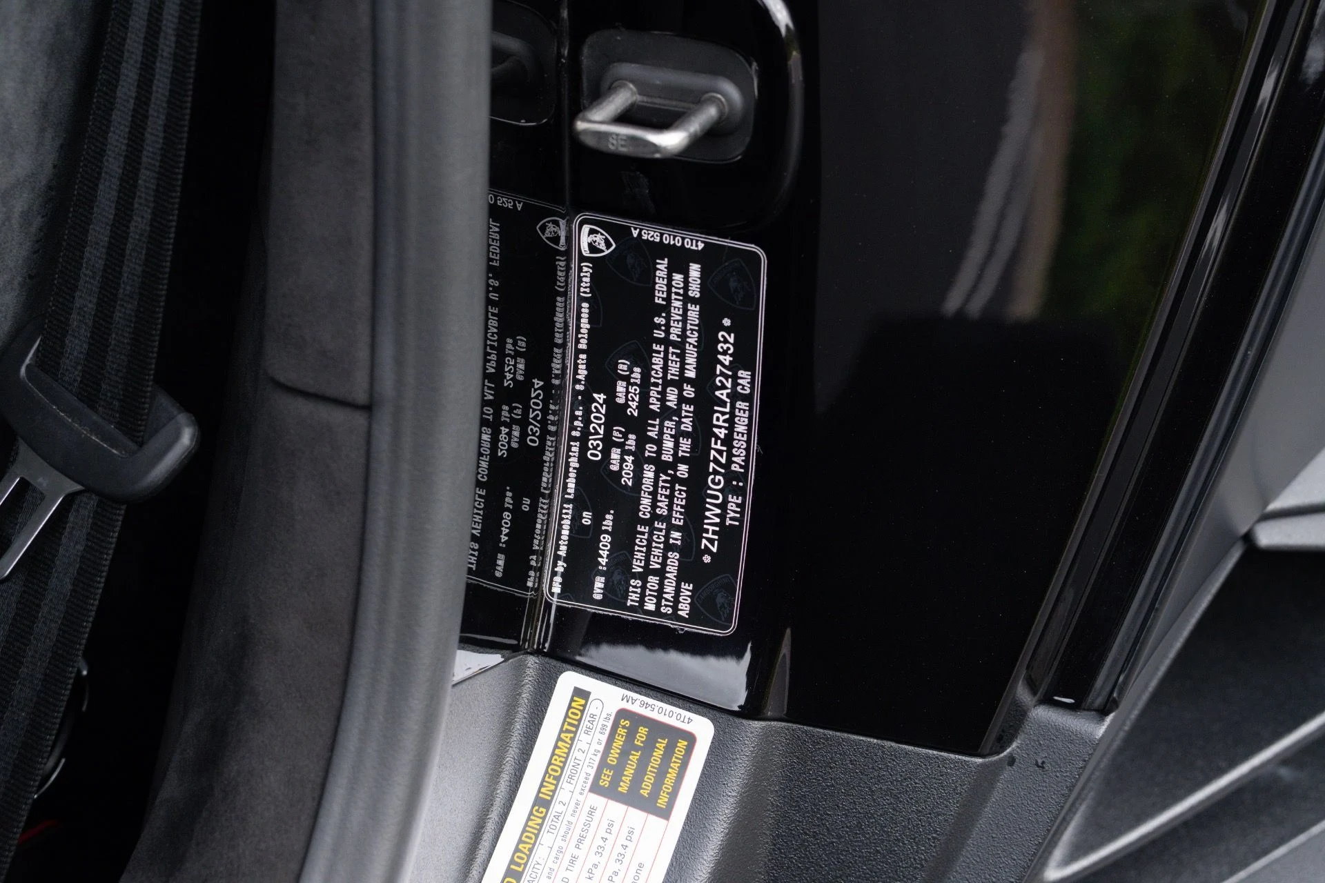 mph088_3329251246_Used_2024_Lamborghini_Huracan_Sterrato_1775279109_2a02f8c6c7