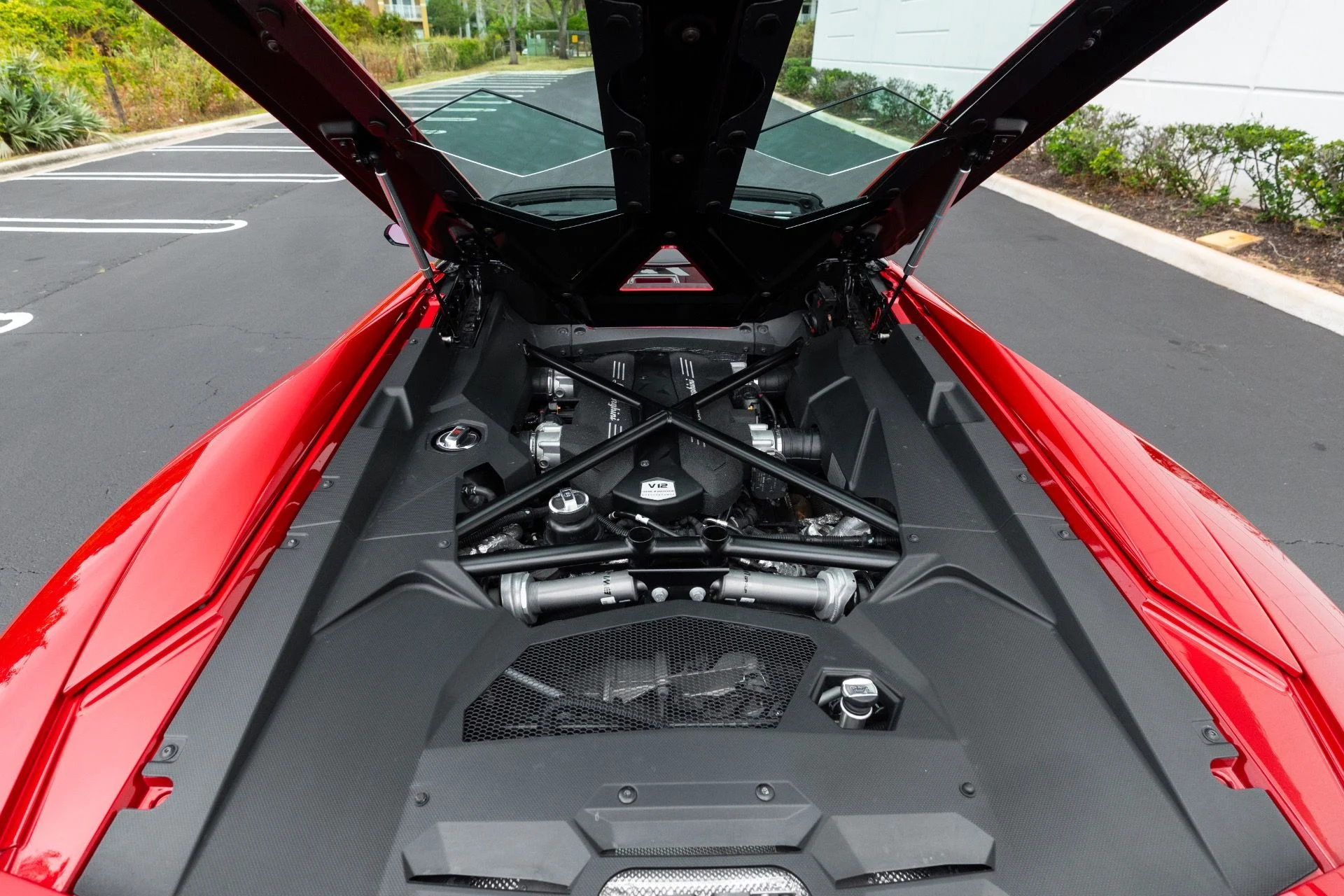 mph088_3616620119_Used_2018_Lamborghini_Aventador_Roadster_LP_740_4_S_1770343049_cc2bd2d53b