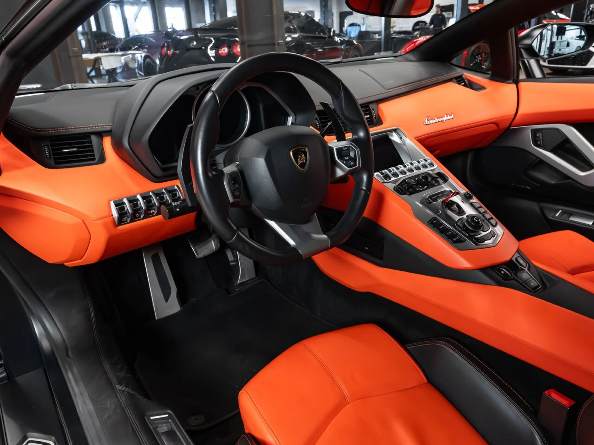 mph088_3640682004_lamborghini_aventador_2015_519f39c6ab
