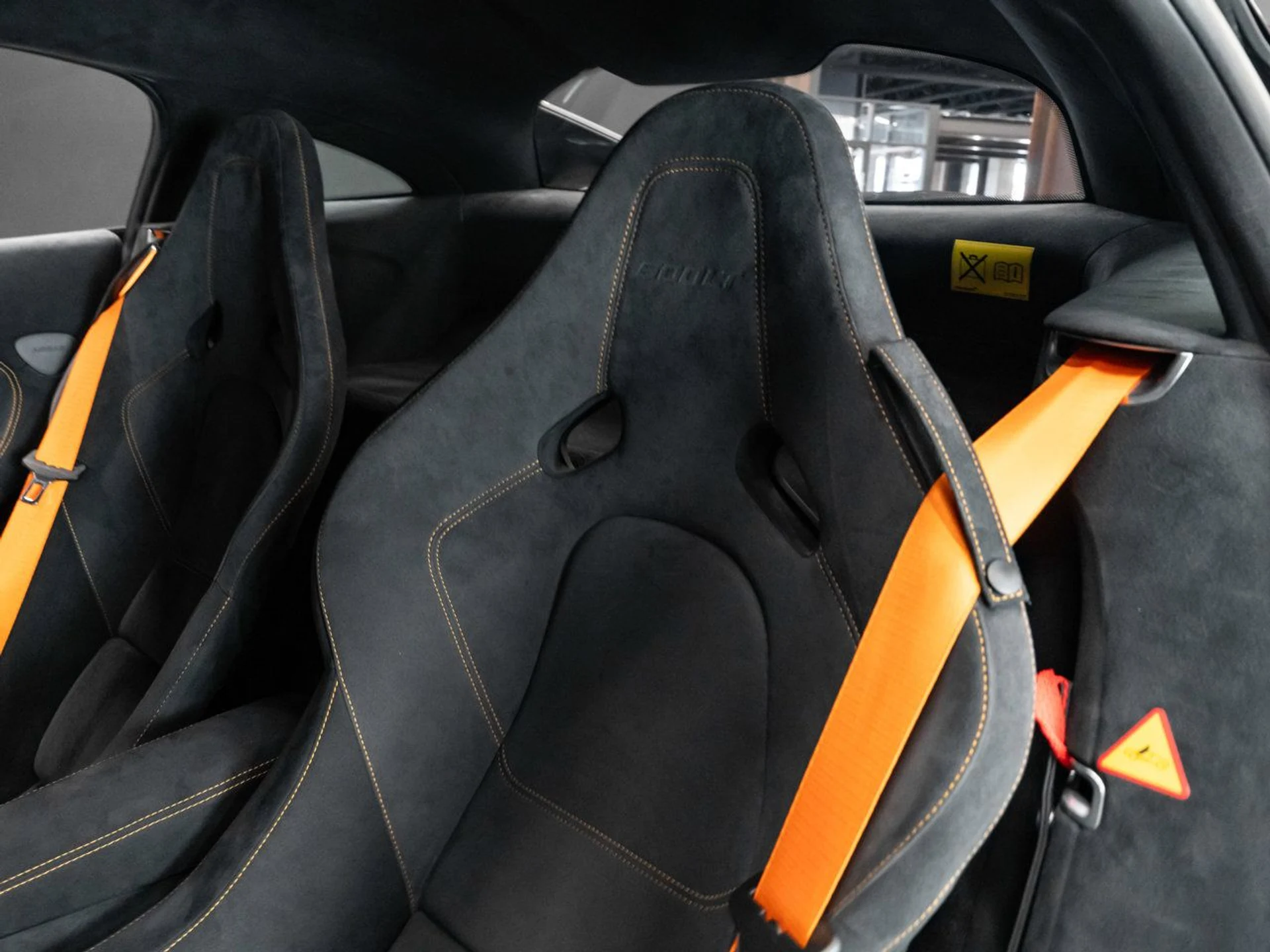 mph088_3640709926_mclaren_600lt_2019_5d704048eb