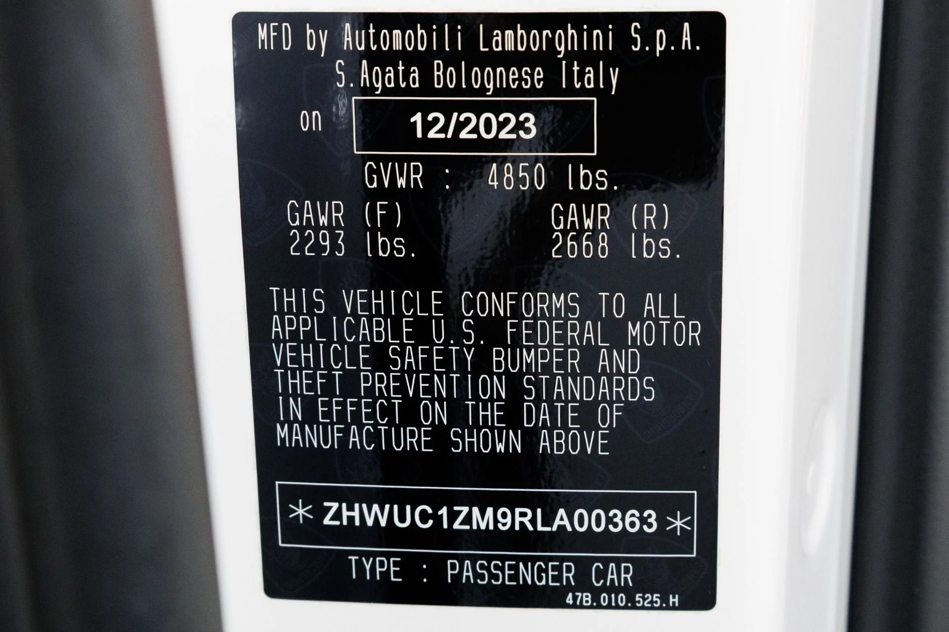 mph088_3687548250_Used_2024_Lamborghini_Revuelto_1786042604_3075aa8f26