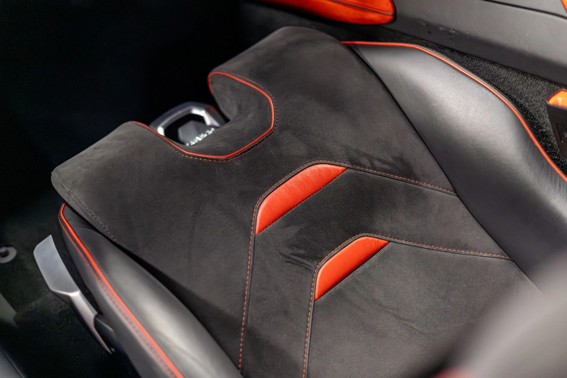 mph088_3720776148_Used_2021_Lamborghini_Huracan_EVO_1773475781_22f5e51fa1