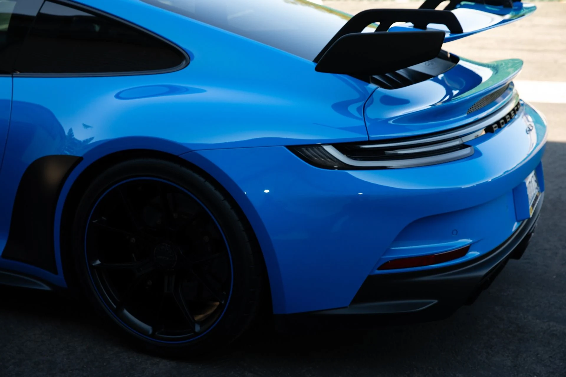 mph088_372193692_Used_2022_Porsche_911_GT_3_1769043467_99f9d51be2