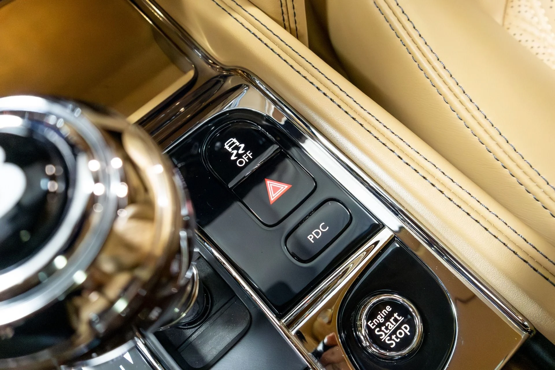 mph088_4063647712_Used_2017_Bentley_Mulsanne_1775514187_adc1222278