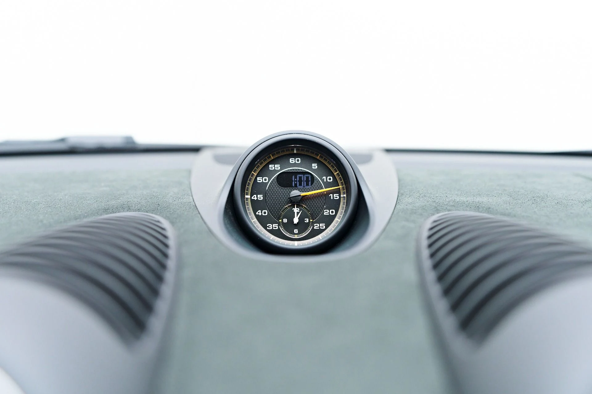 mph088_4195007767_Used_2025_Porsche_718_Cayman_GT_4_RS_1754674090_1e23adcd24