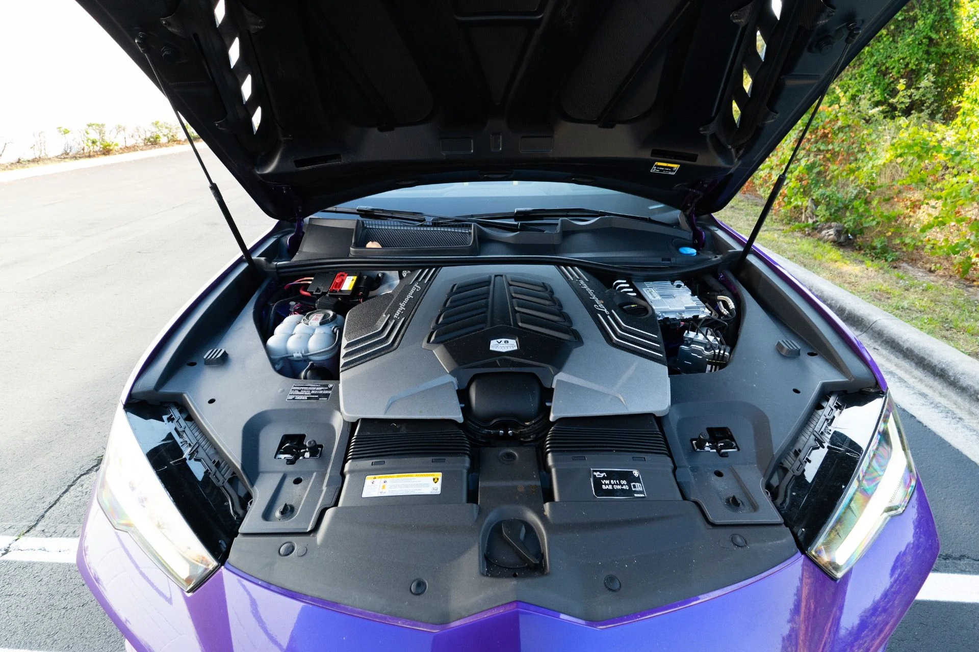 mph088_451673598_Used_2023_Lamborghini_Urus_Performante_1771690657_2172307526