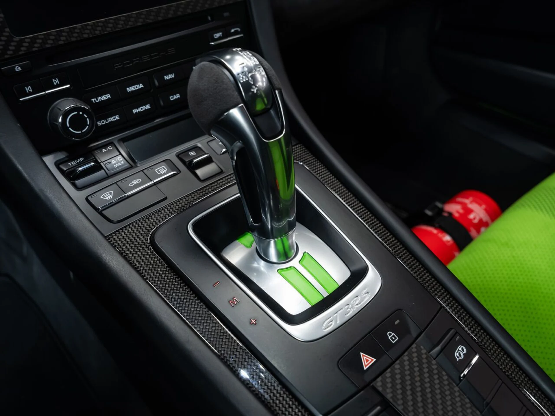 mph088_453278415_porsche_911_2019_b1eda057a4