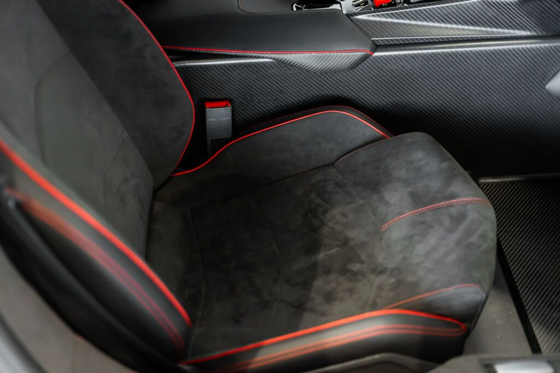 mph088_504244940_lamborghini_veneno_2014_jpg_v_1779988126_7037da0329