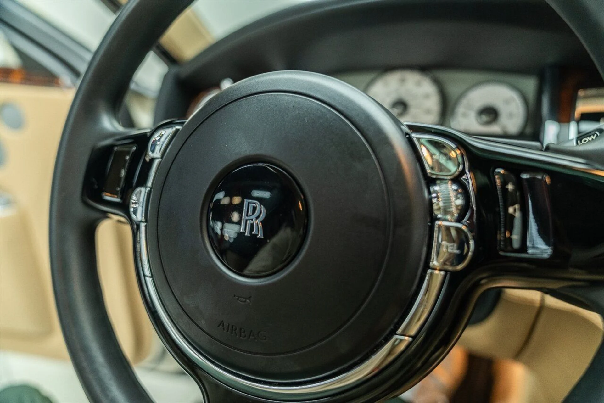 mph088_53218259_6681b657ce_1280_711e15a61d