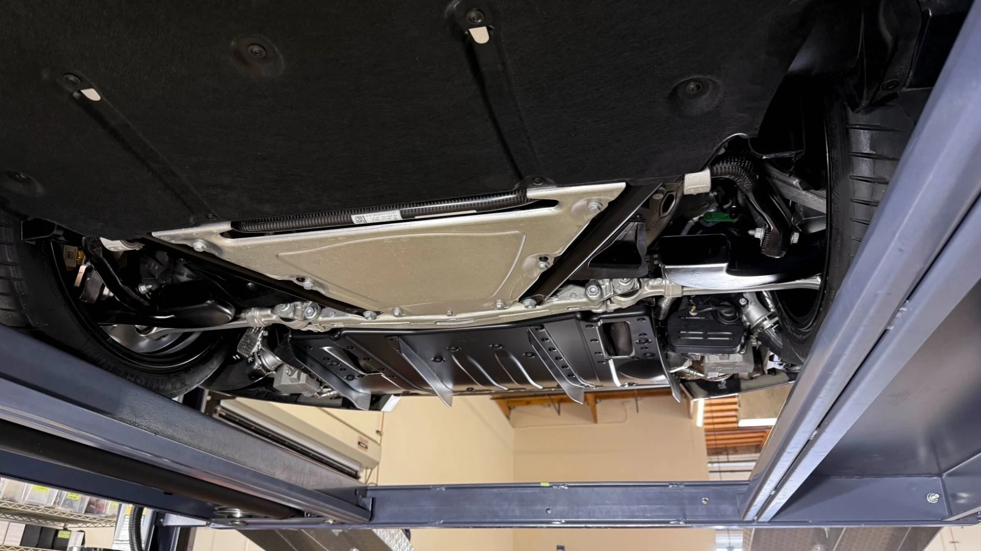 mph088_565829156_Used_2018_Porsche_911_GT_2_RS_1762388142_188094fc78