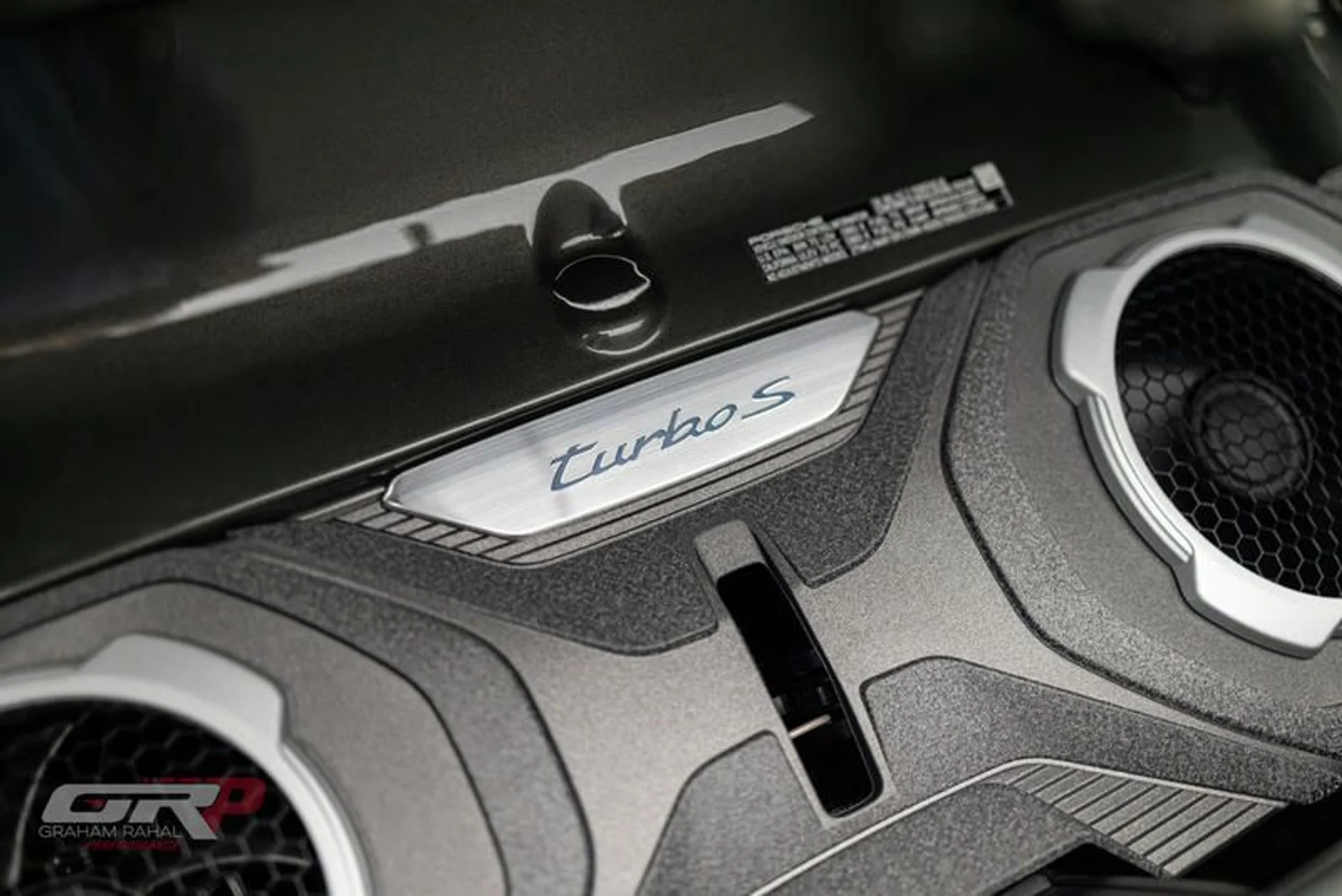 mph088_828248986_69_B4_E2_DB_2_F1_B_4832_AABF_D0_EAC_30_A56_DD_a111828ec1