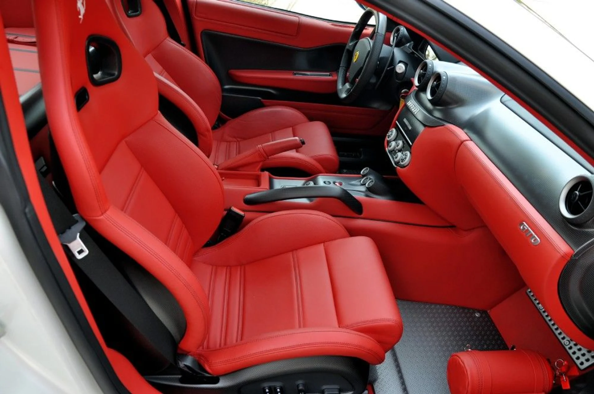 mph088_864035216_81_p89_l_0394527bd7