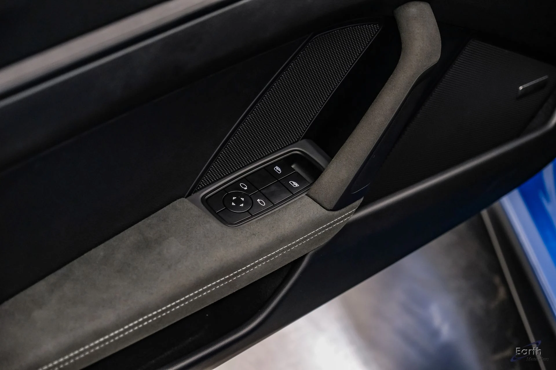 mph088_895440505_bb4d120e227051c79a70253ce2f60fcax_8fa694c596