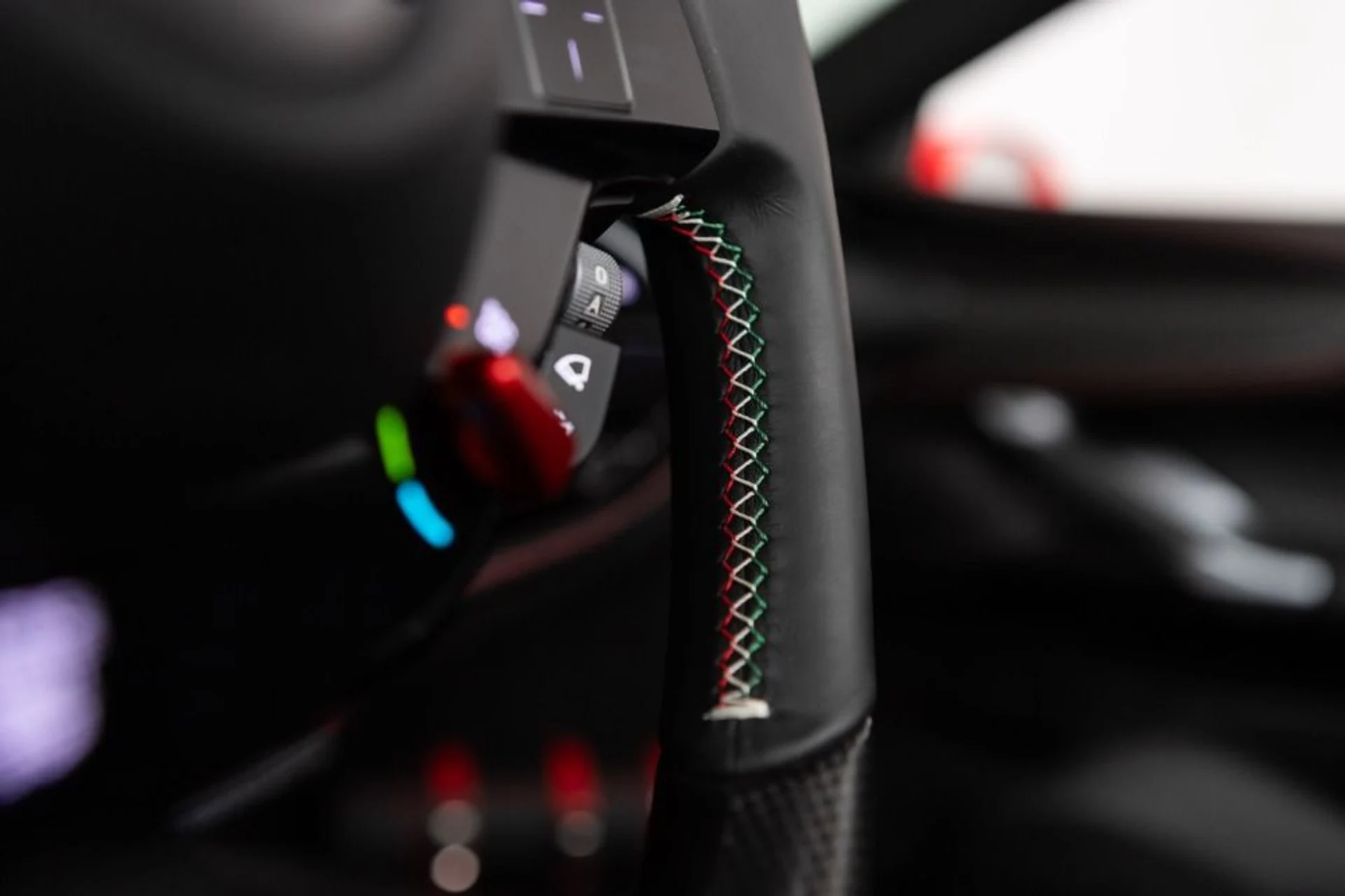 mph089_1023716620_Used_2022_Ferrari_SF_90_Spider_654f5f6cc6