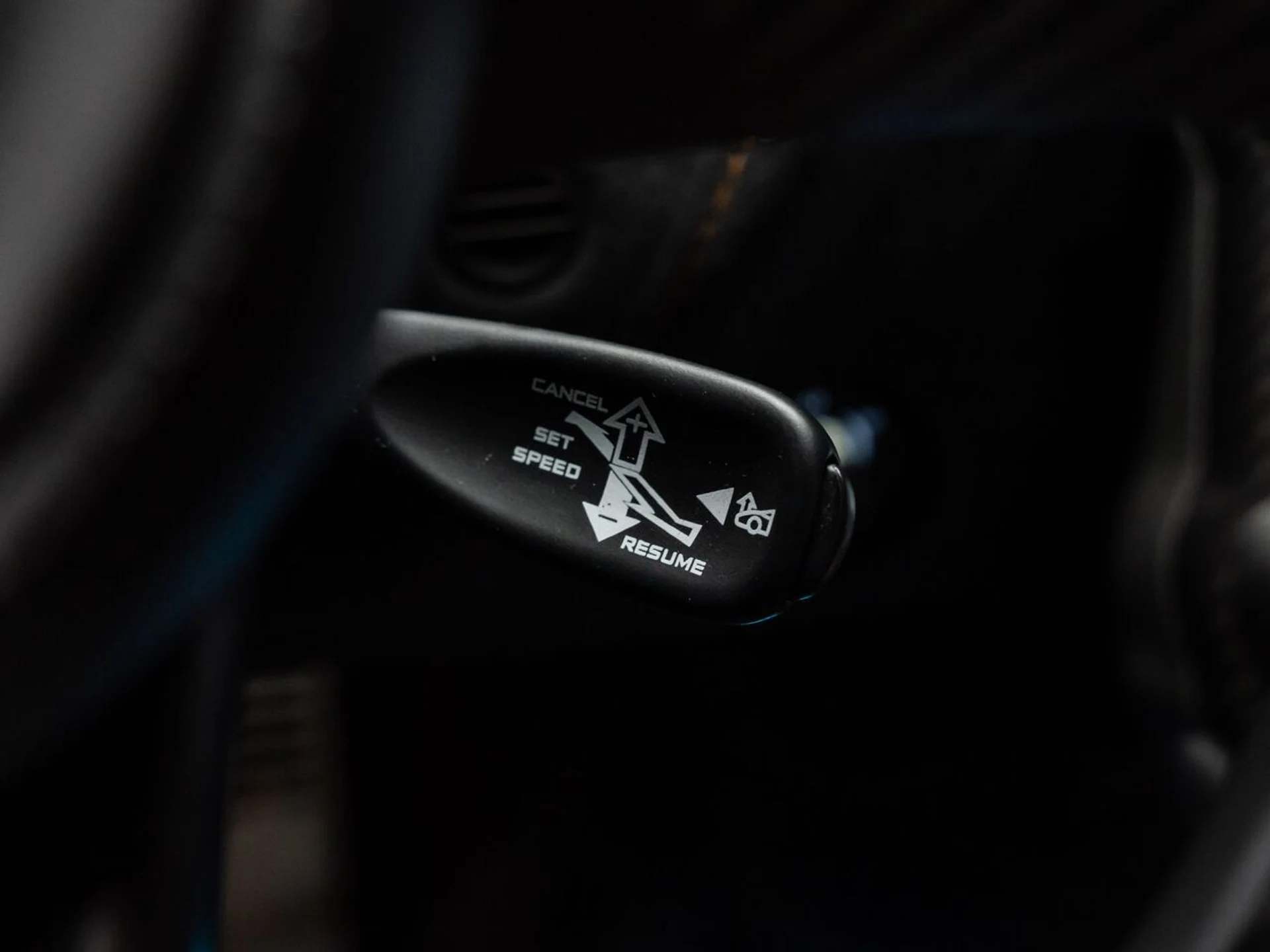 mph089_122676639_mclaren_720s_2018_5fbe5d536f