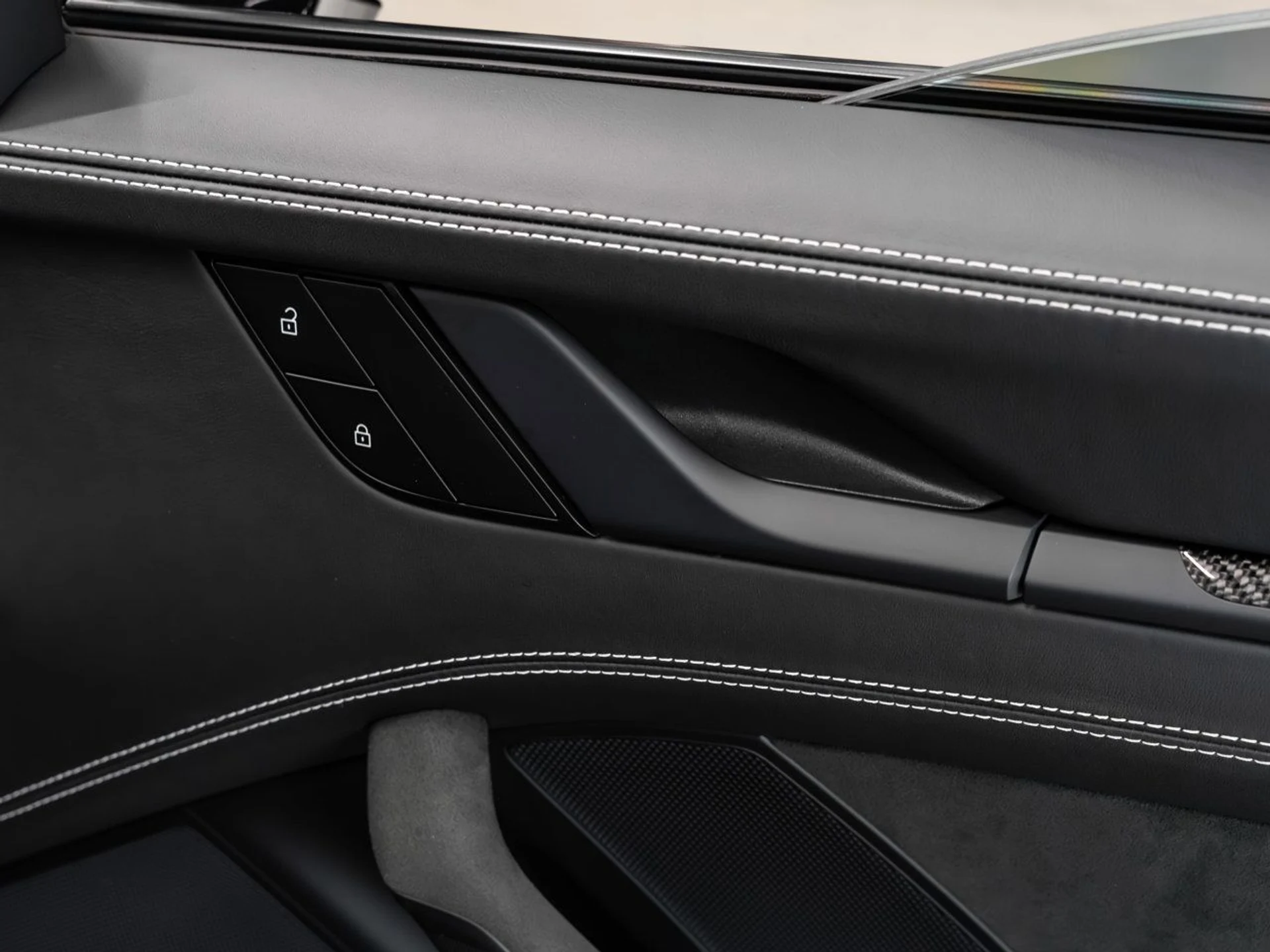 mph089_1417415819_porsche_911_2022_88be26f7ce