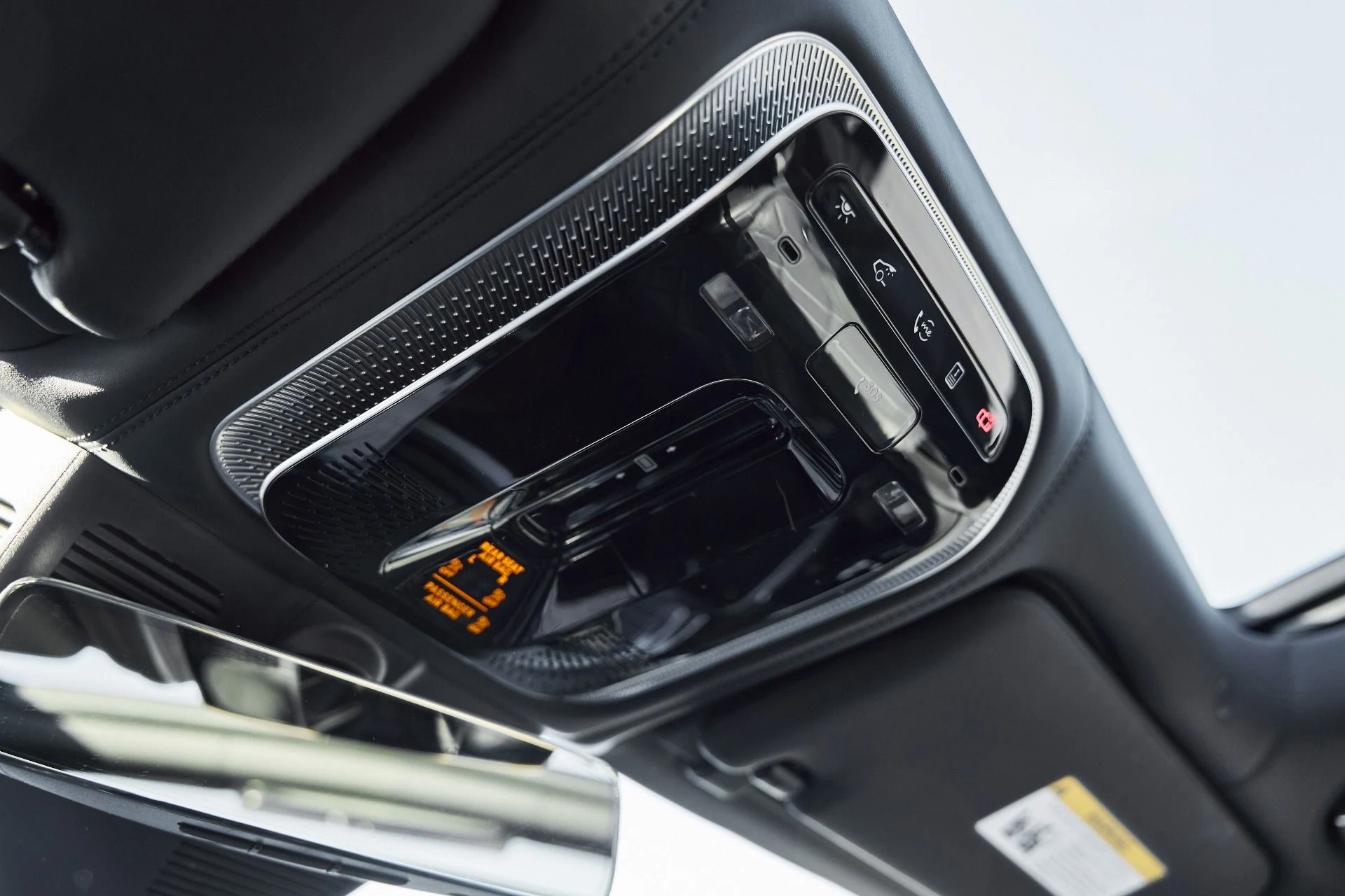 mph089_1480316208_Used_2023_Mercedes_Benz_S_Class_Maybach_S_680_1769804098_fcfbc44211