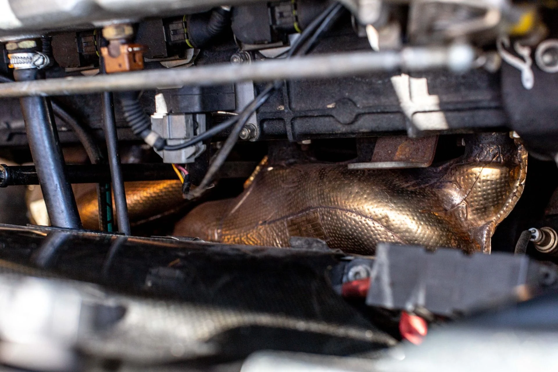 mph089_1598798274_Used_2001_Lamborghini_Diablo_VT_IMMACULATE_CONDITION_W_EXTENSIVE_CARBON_19_K_SERVICE_PERFORMED_1659125269_05caf56656