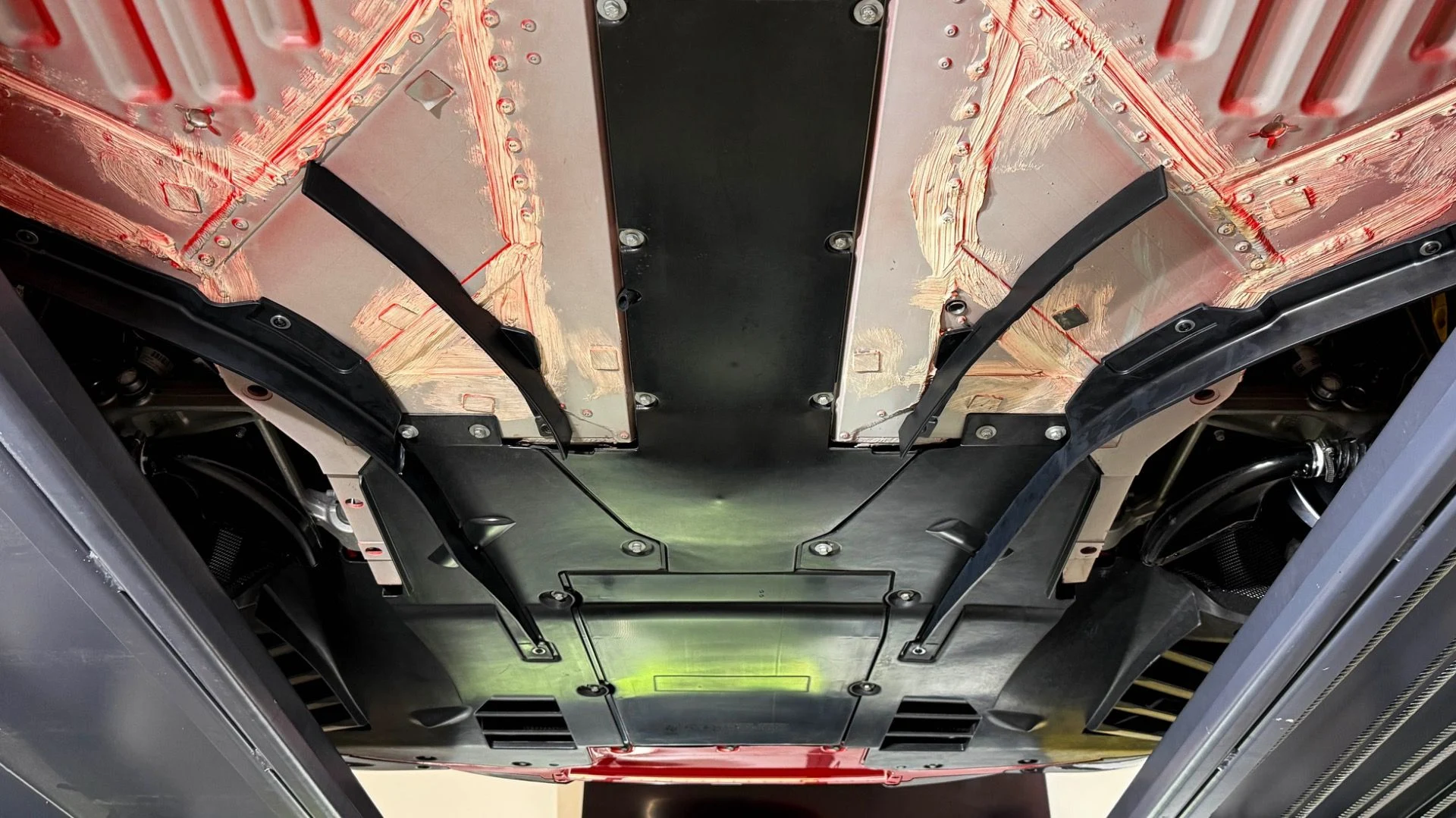 mph089_169748174_Used_2019_Ferrari_488_Pista_Coupe_1764016784_8acdd515cd