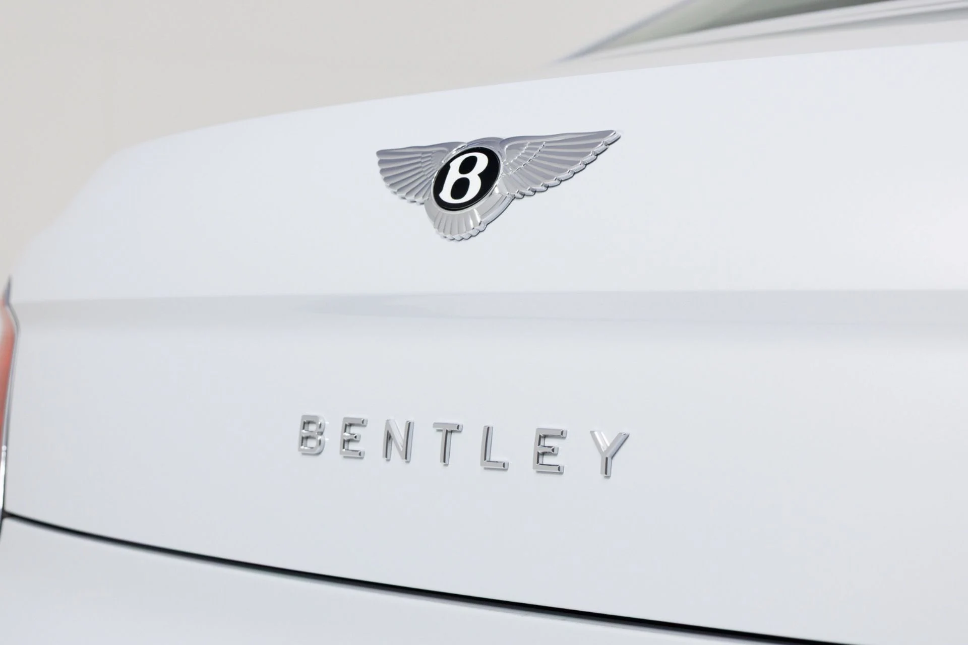mph089_1731479978_Used_2020_Bentley_Flying_Spur_W12_1776899575_6368ebdf94