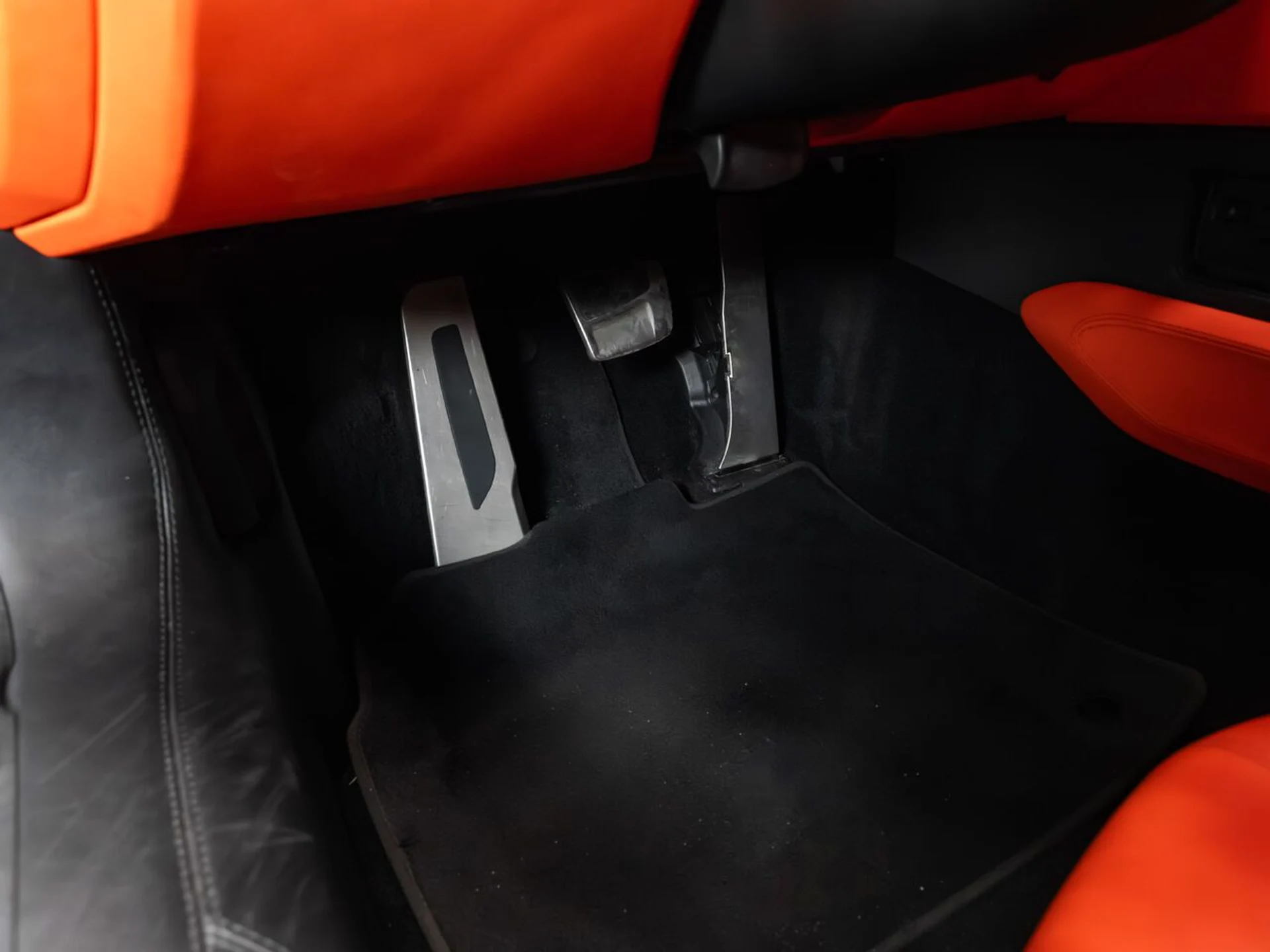 mph089_2086404630_lamborghini_aventador_2015_9aa59e2b6e
