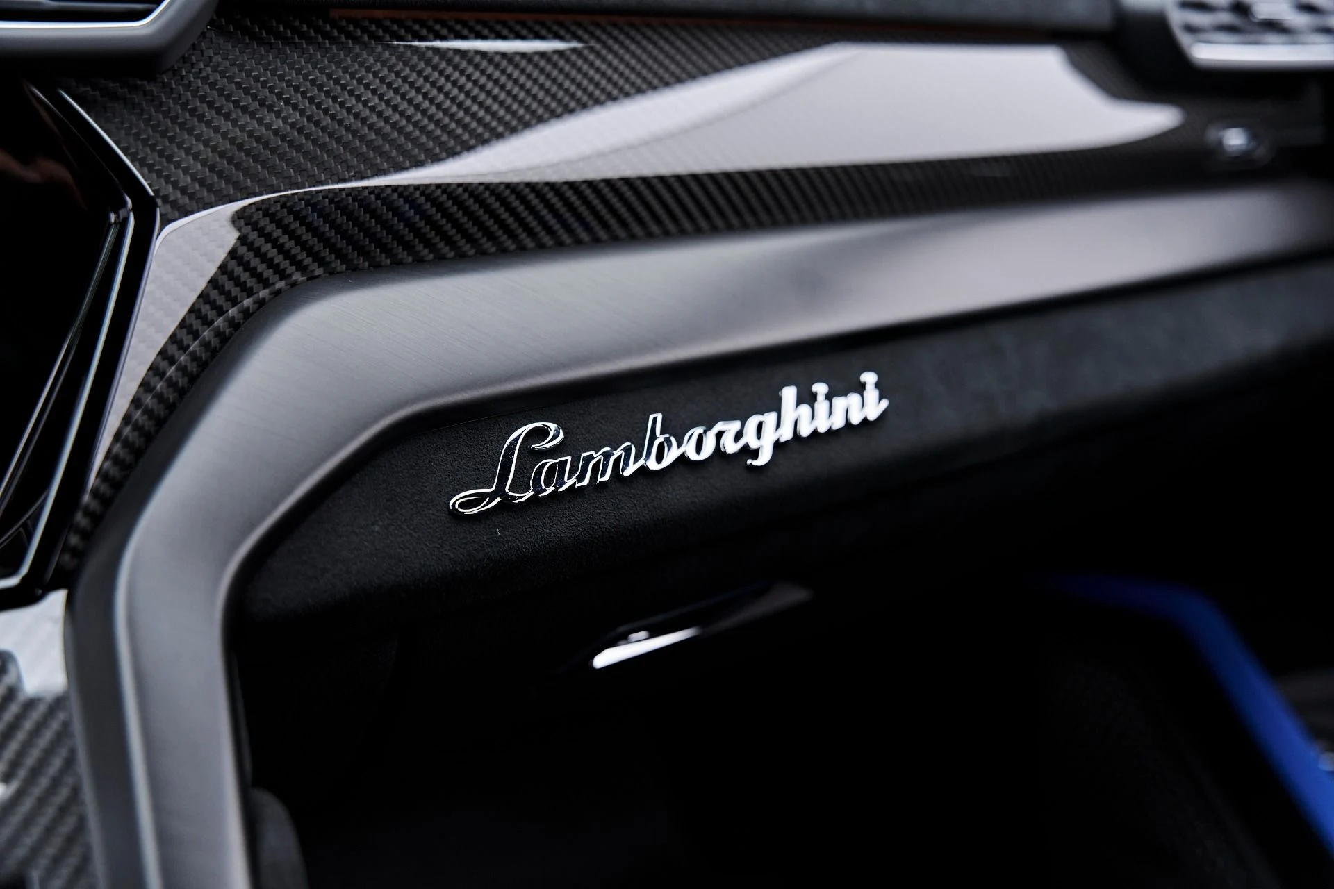mph089_2459182471_Used_2023_Lamborghini_Urus_Performante_1790208956_cea4c84689