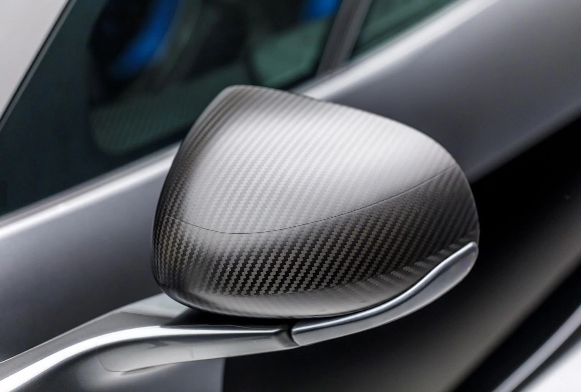 mph089_2541386293_12200_p90_l_6567893a59