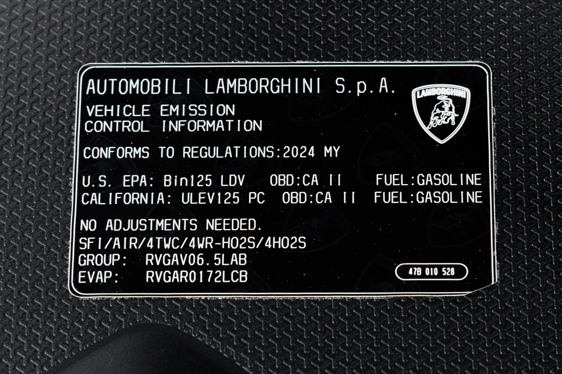 mph089_2555675856_Used_2024_Lamborghini_Revuelto_1786042605_1ab252077e