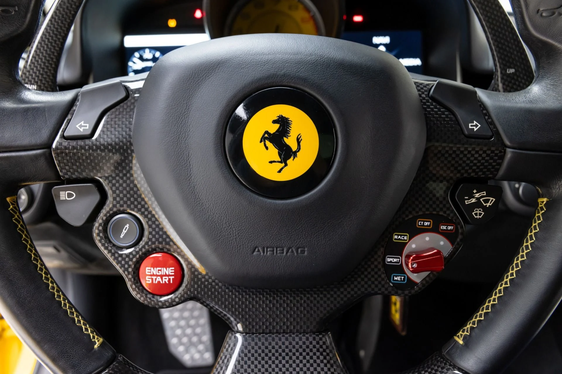 mph089_2568630994_Used_2014_Ferrari_F12berlinetta_1766171664_fc0b089c6a