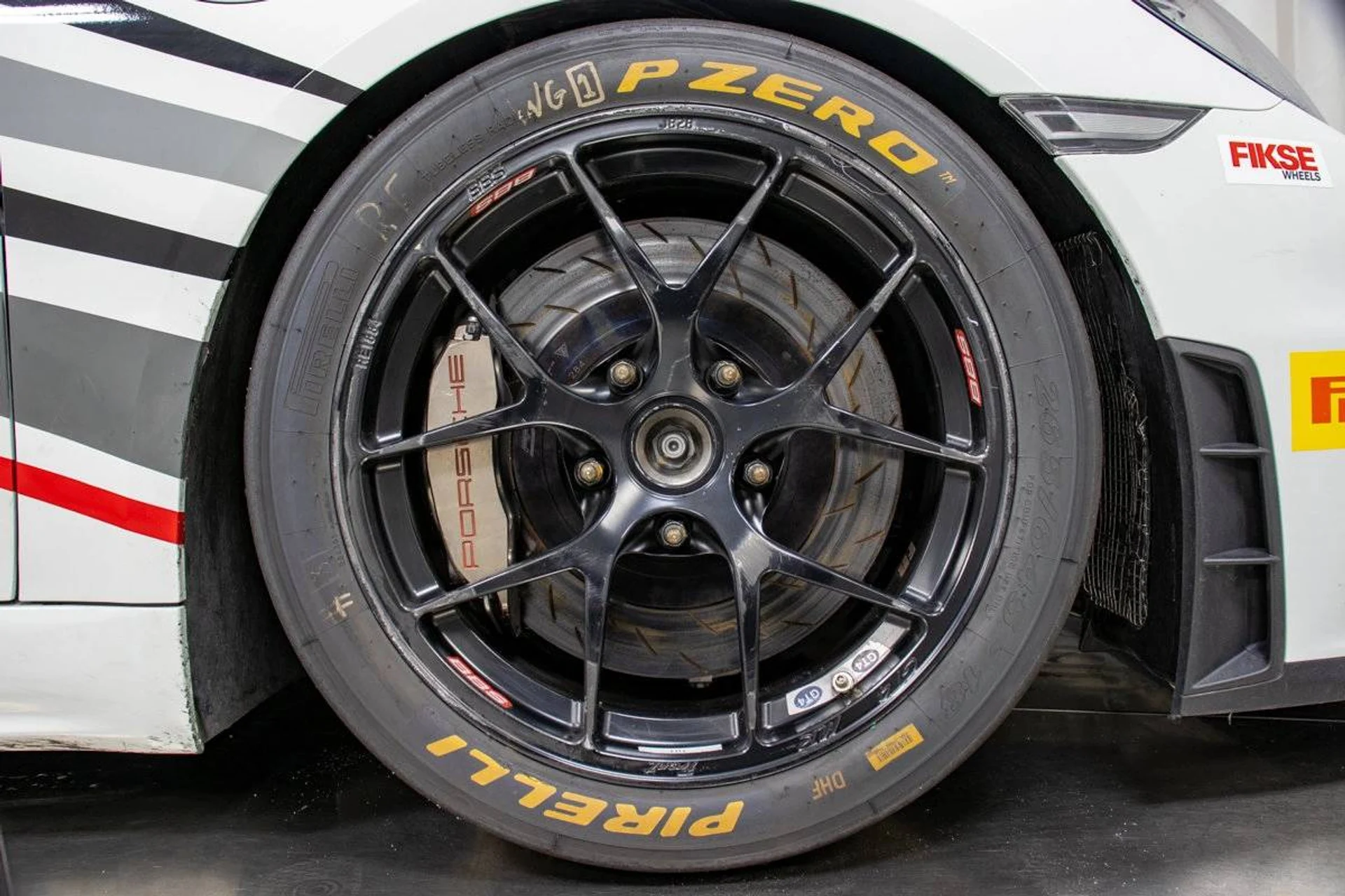 mph089_2693022595_1280_b2028fe9bb