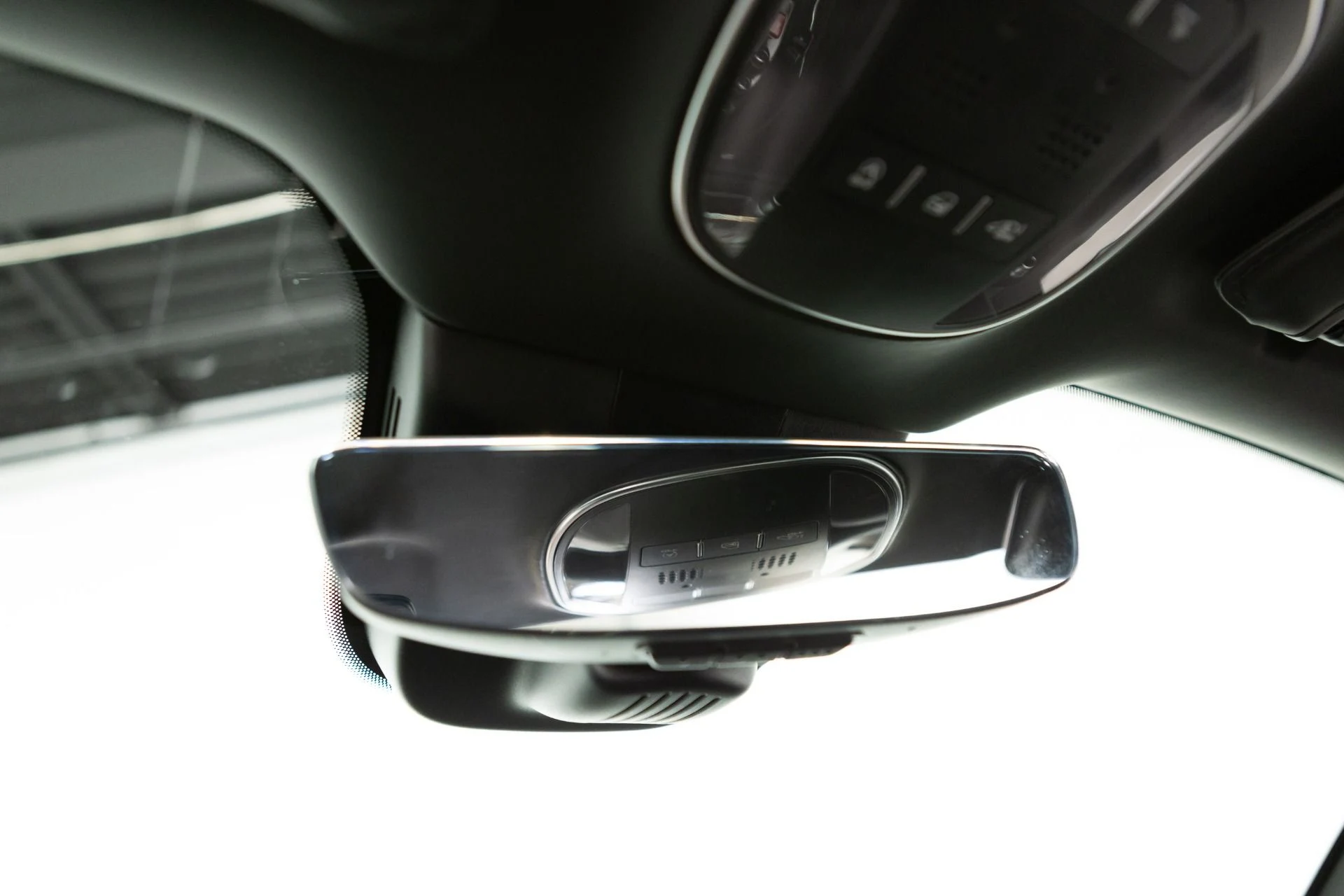 mph089_2747207059_Used_2021_Ferrari_812_GTS_1778696353_a00f88a754