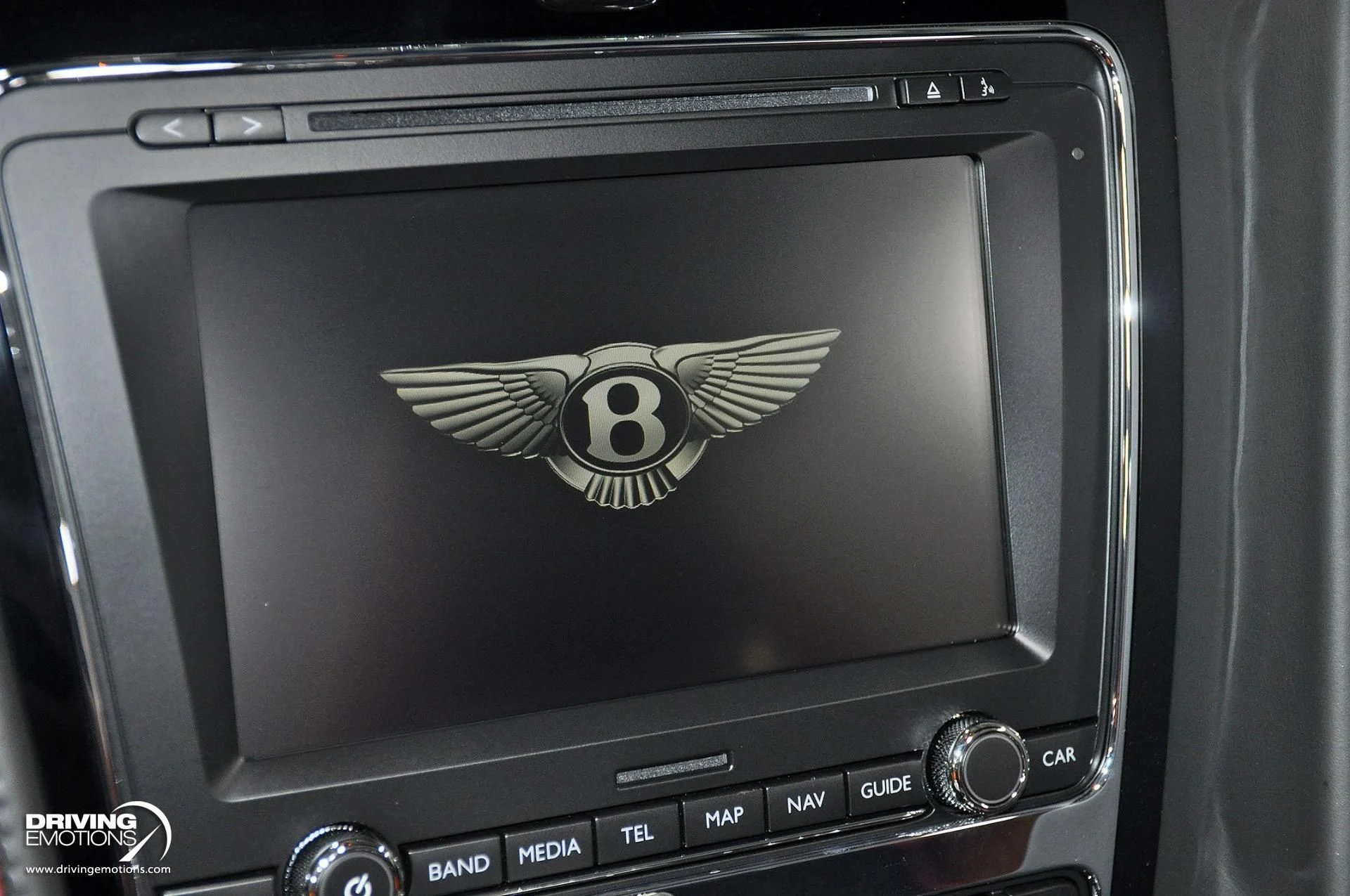 mph089_2761679063_891_p90_l_4d9b4611af