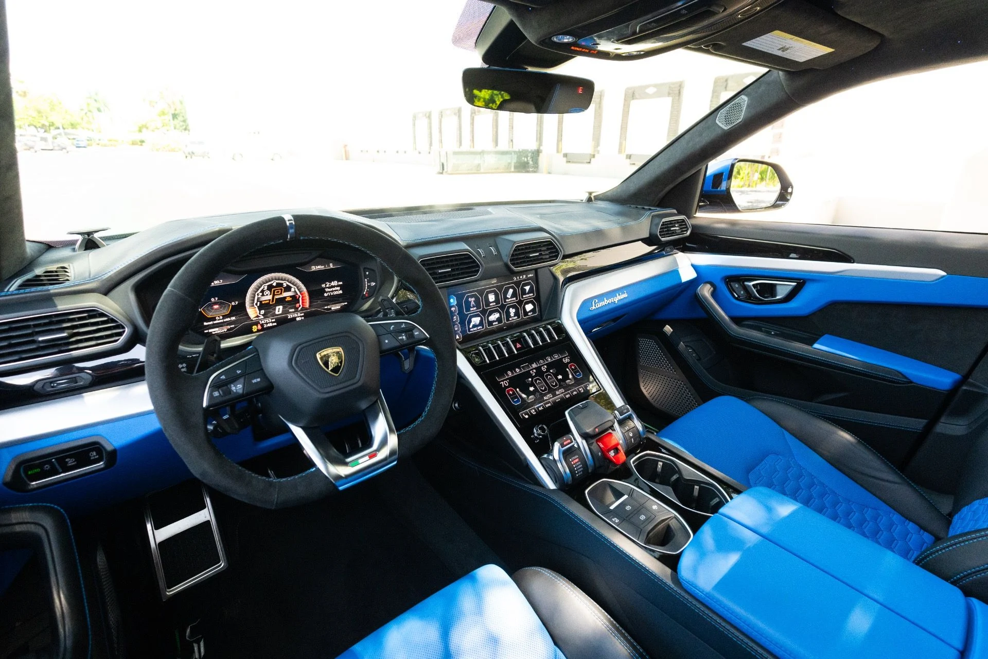 mph089_2785989958_Used_2019_Lamborghini_Urus_1781242066_ad6748b4ed