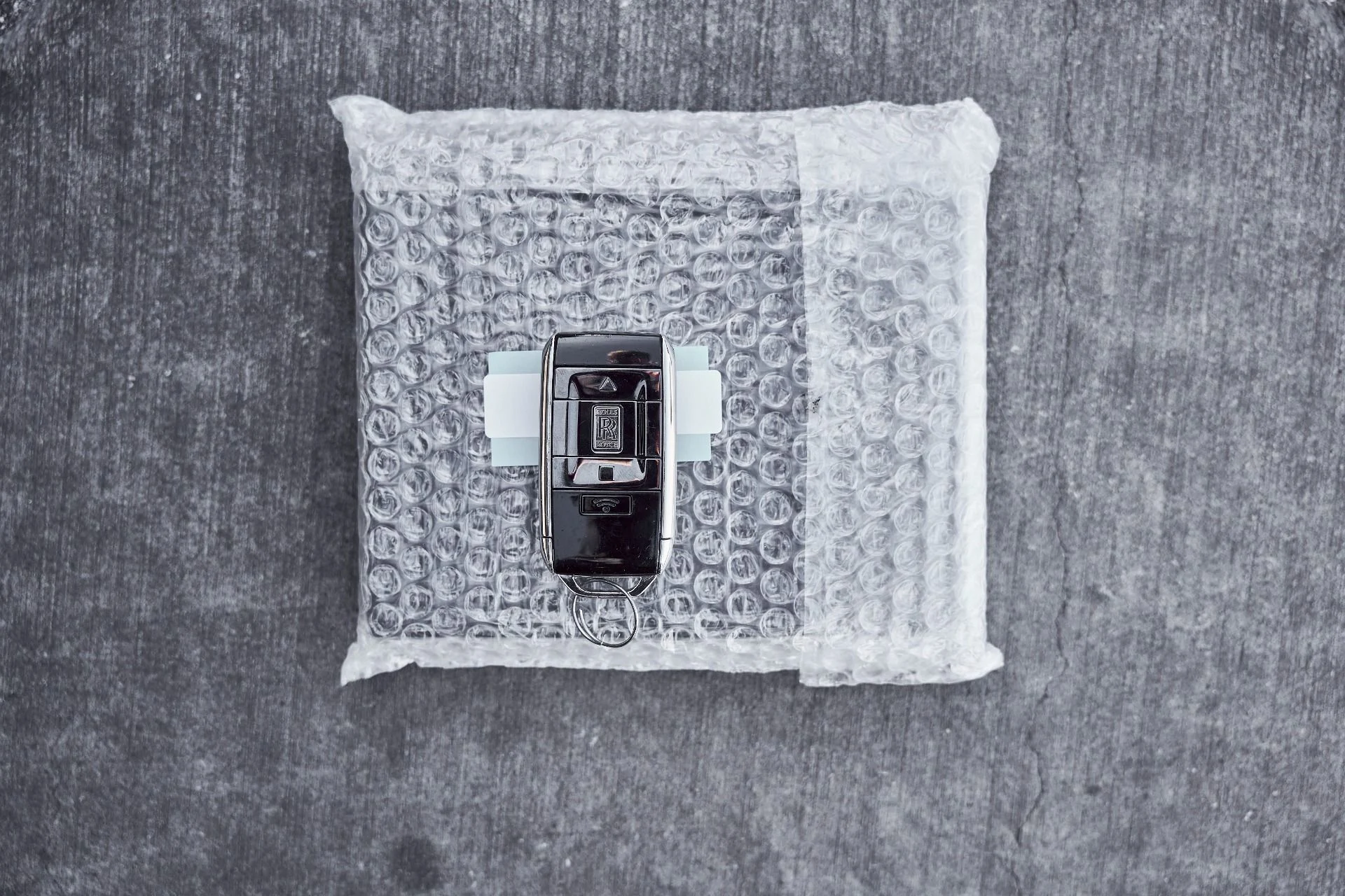 mph089_2848605148_Used_2025_Rolls_Royce_Spectre_Base_1773452629_3a2140ee33