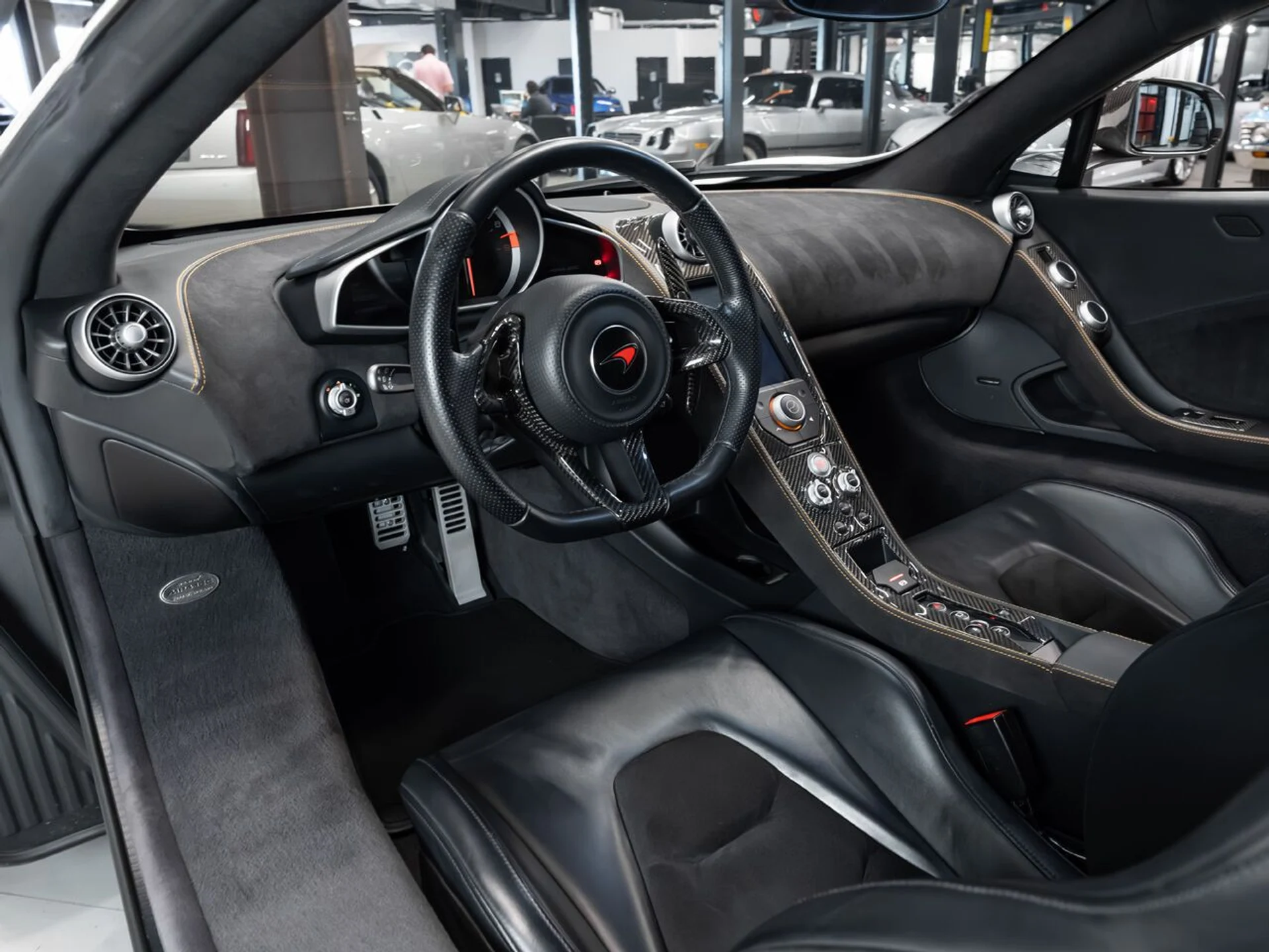 mph089_3052571299_mclaren_mp4_12c_2012_716a9c0ee6