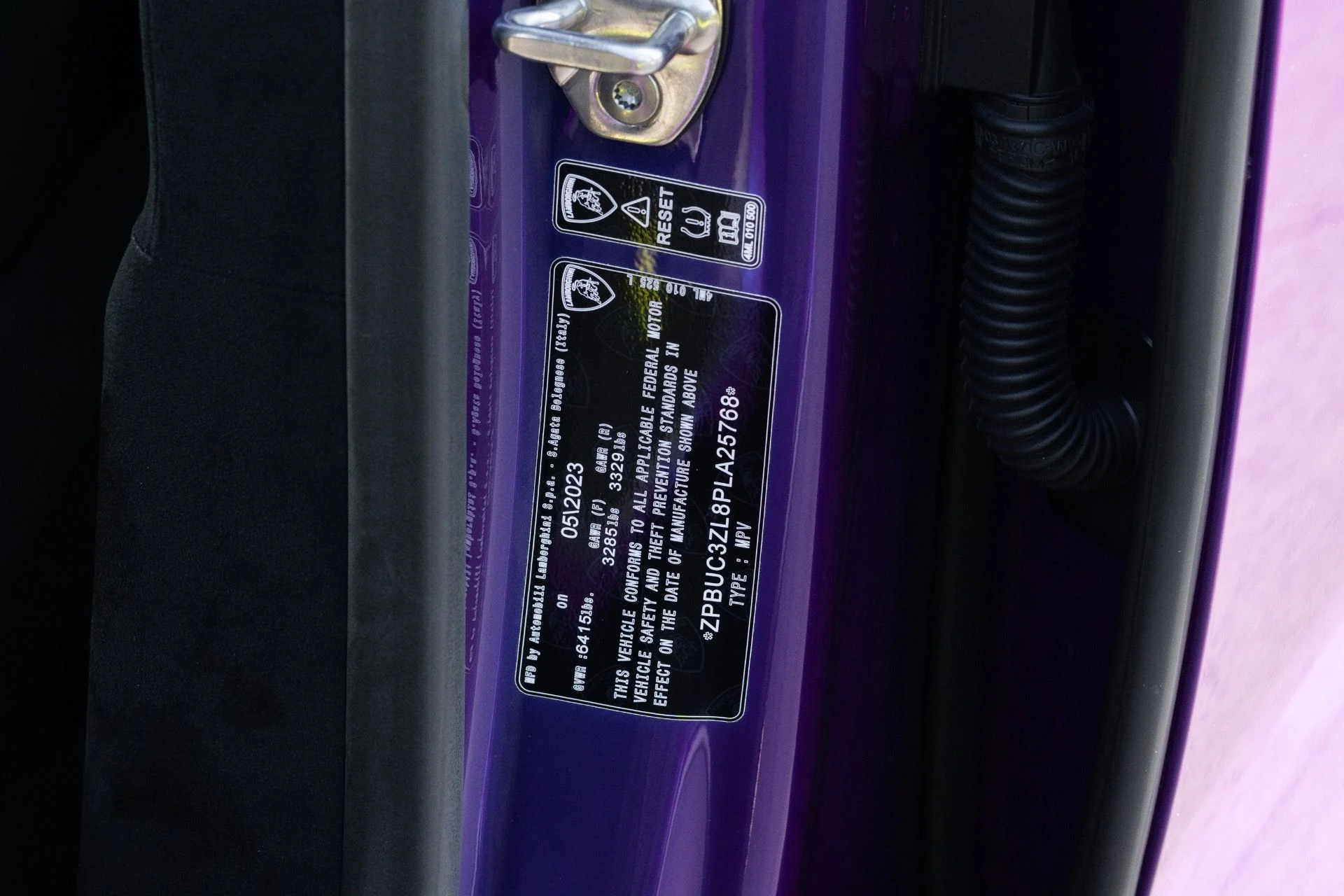 mph089_3128089654_Used_2023_Lamborghini_Urus_Performante_1771690657_d974902498