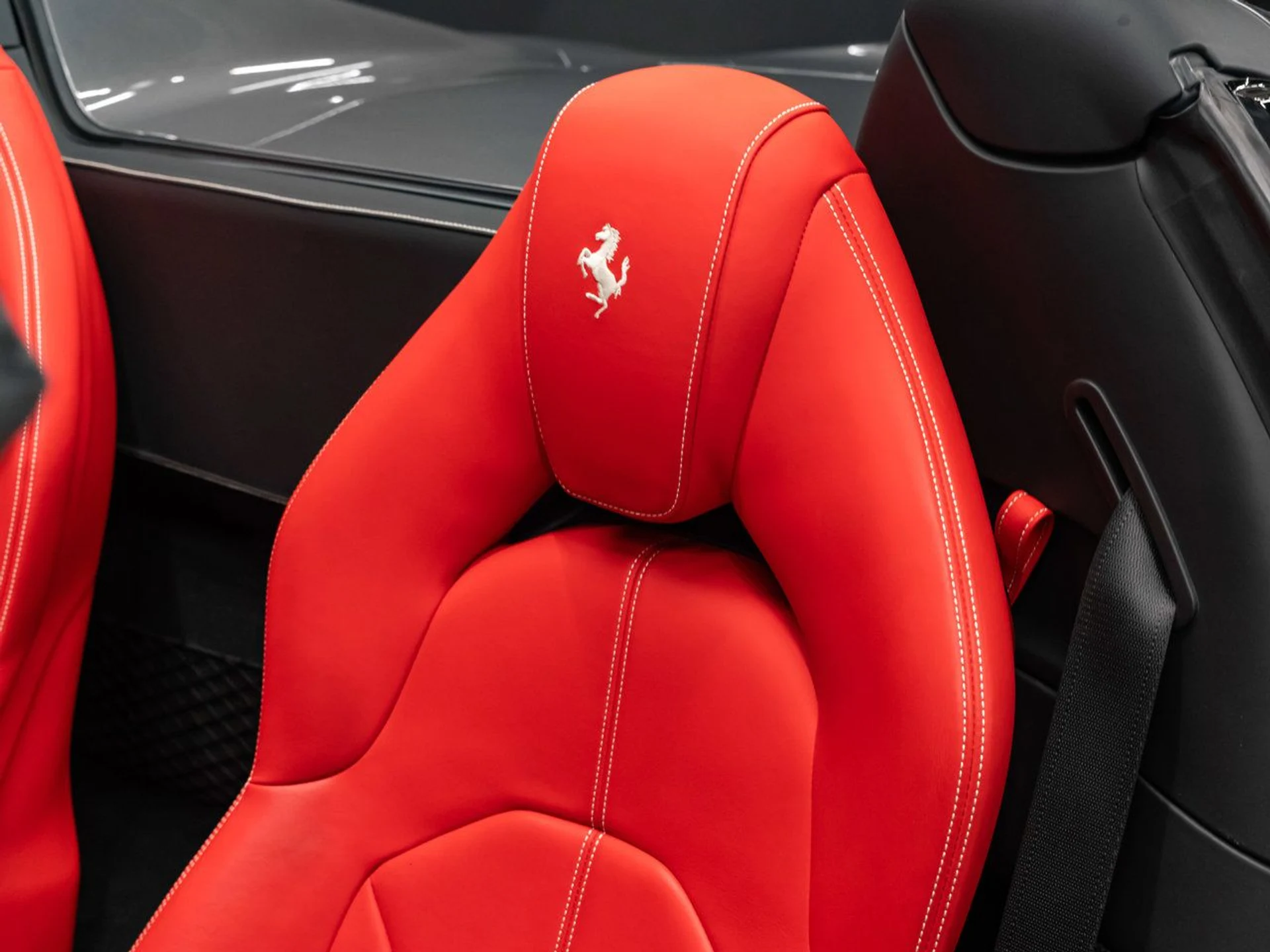 mph089_3131453529_ferrari_f8_spider_2021_9db06dc124