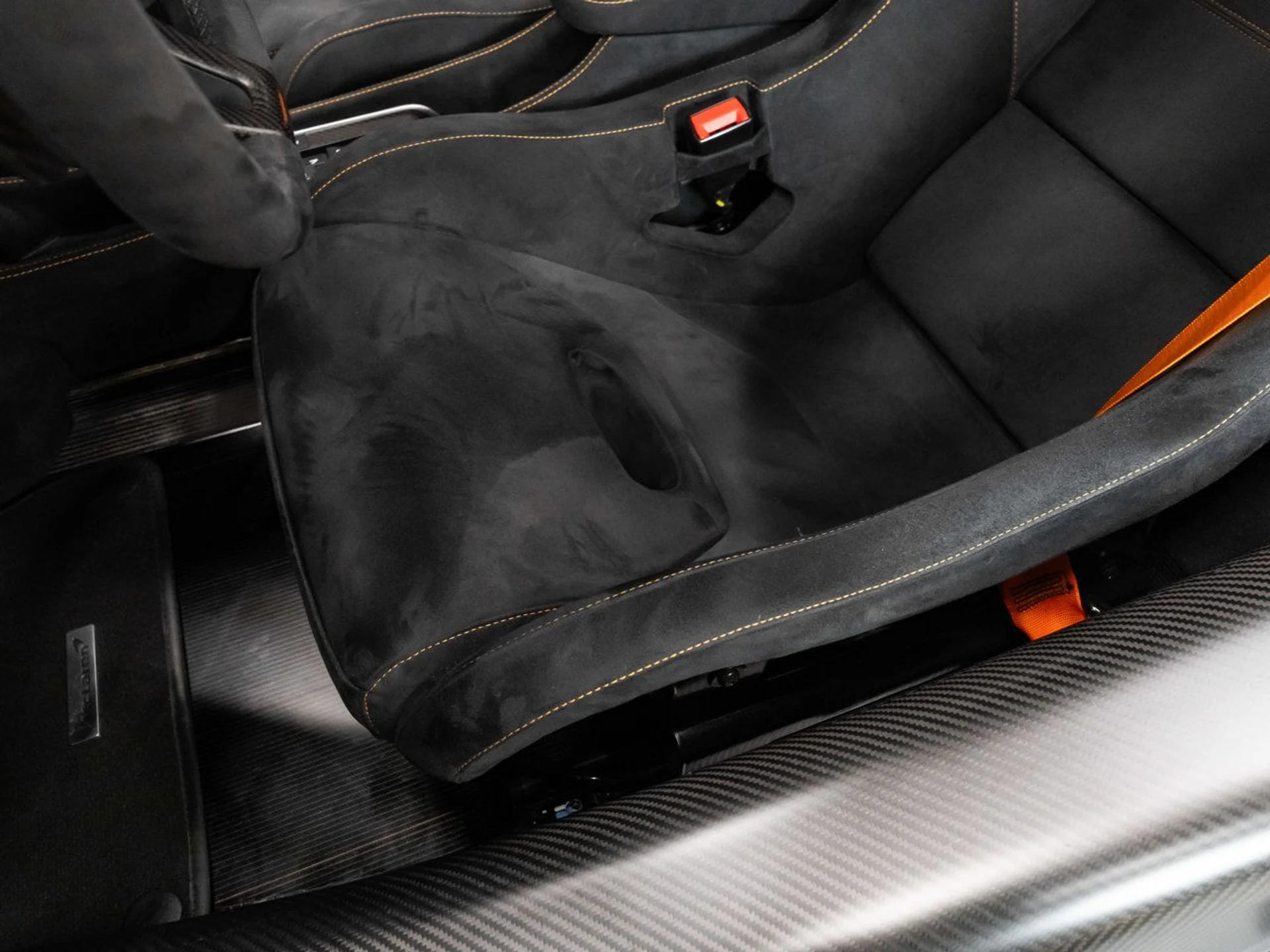 mph089_3145187287_mclaren_600lt_2019_616b4692e6