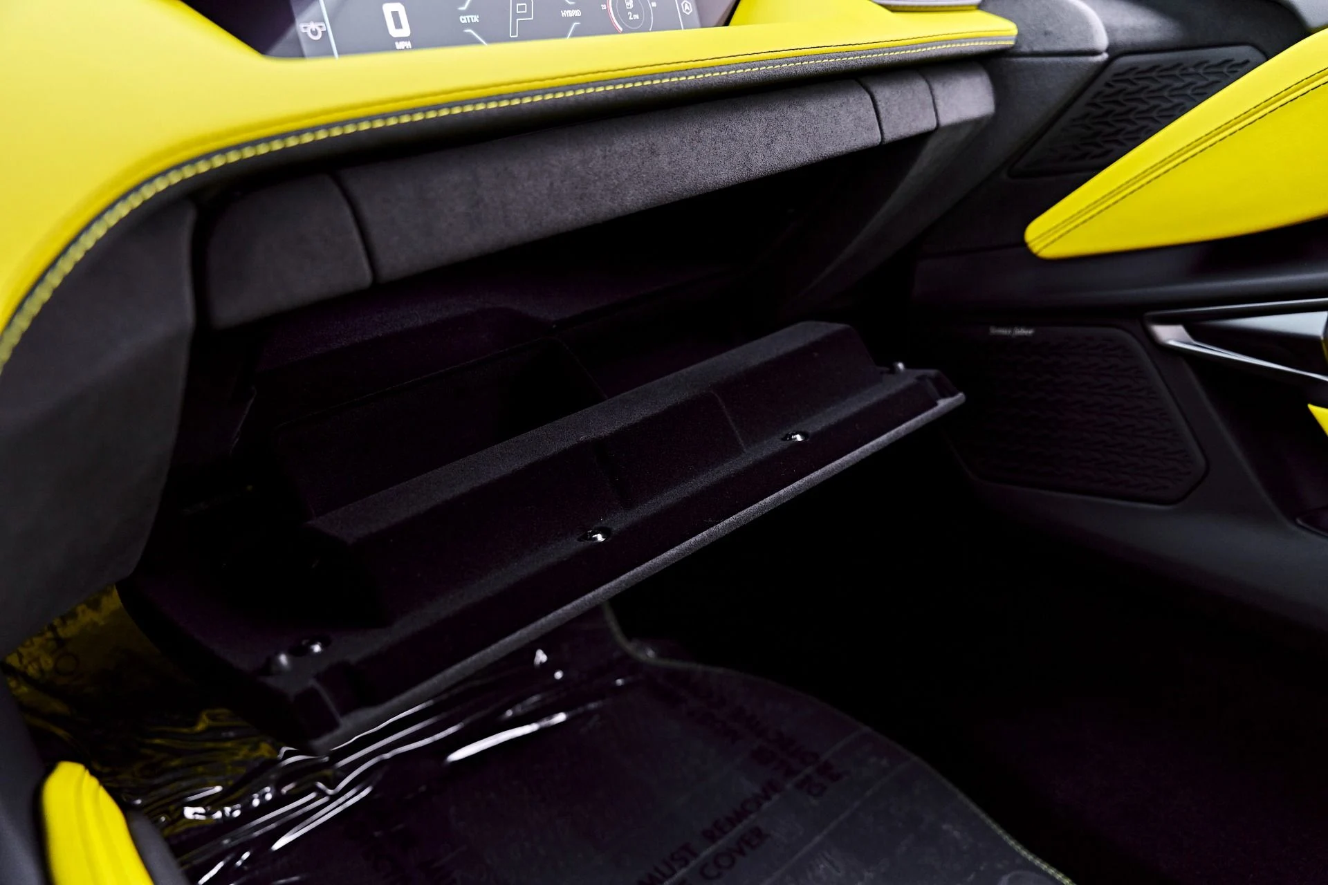 mph089_3237064453_Used_2026_Lamborghini_Revuelto_Base_1782198341_44a7d510b4