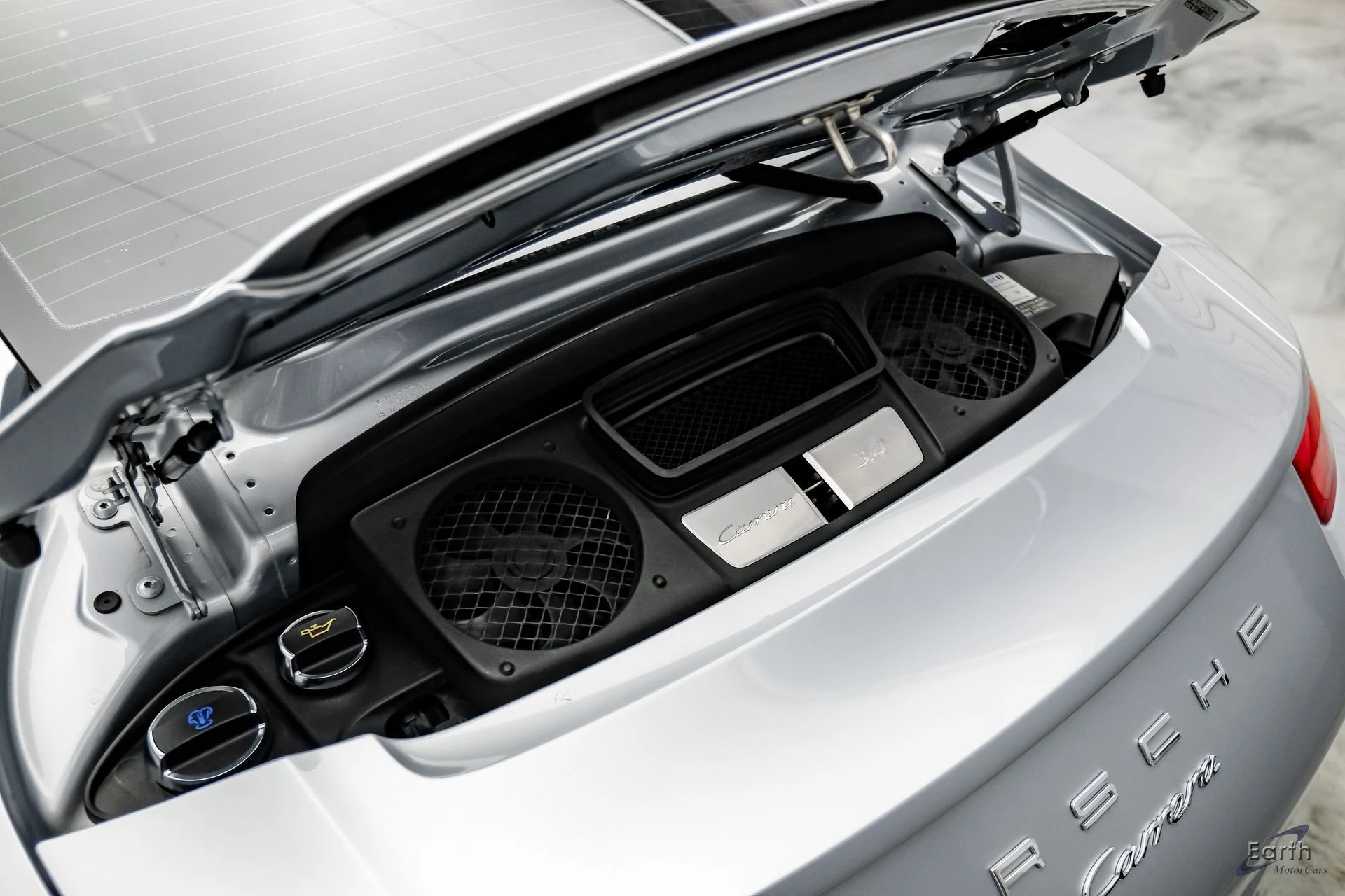 mph089_3546155767_dc258313298ea43938939e39280d0eb1x_5c6bfb61ff