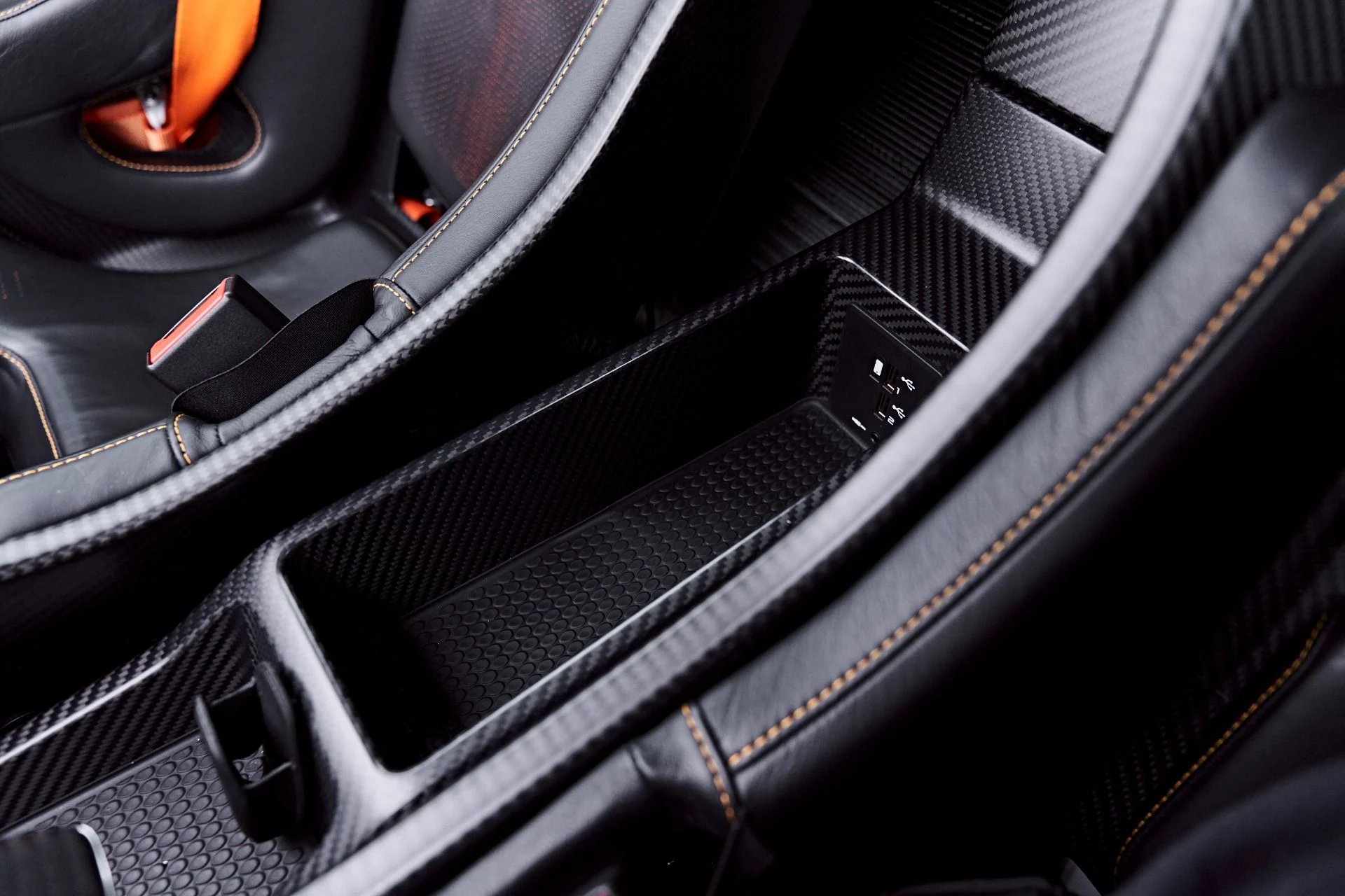 mph089_3950438484_Used_2019_Mc_Laren_Senna_1783960857_db79654063