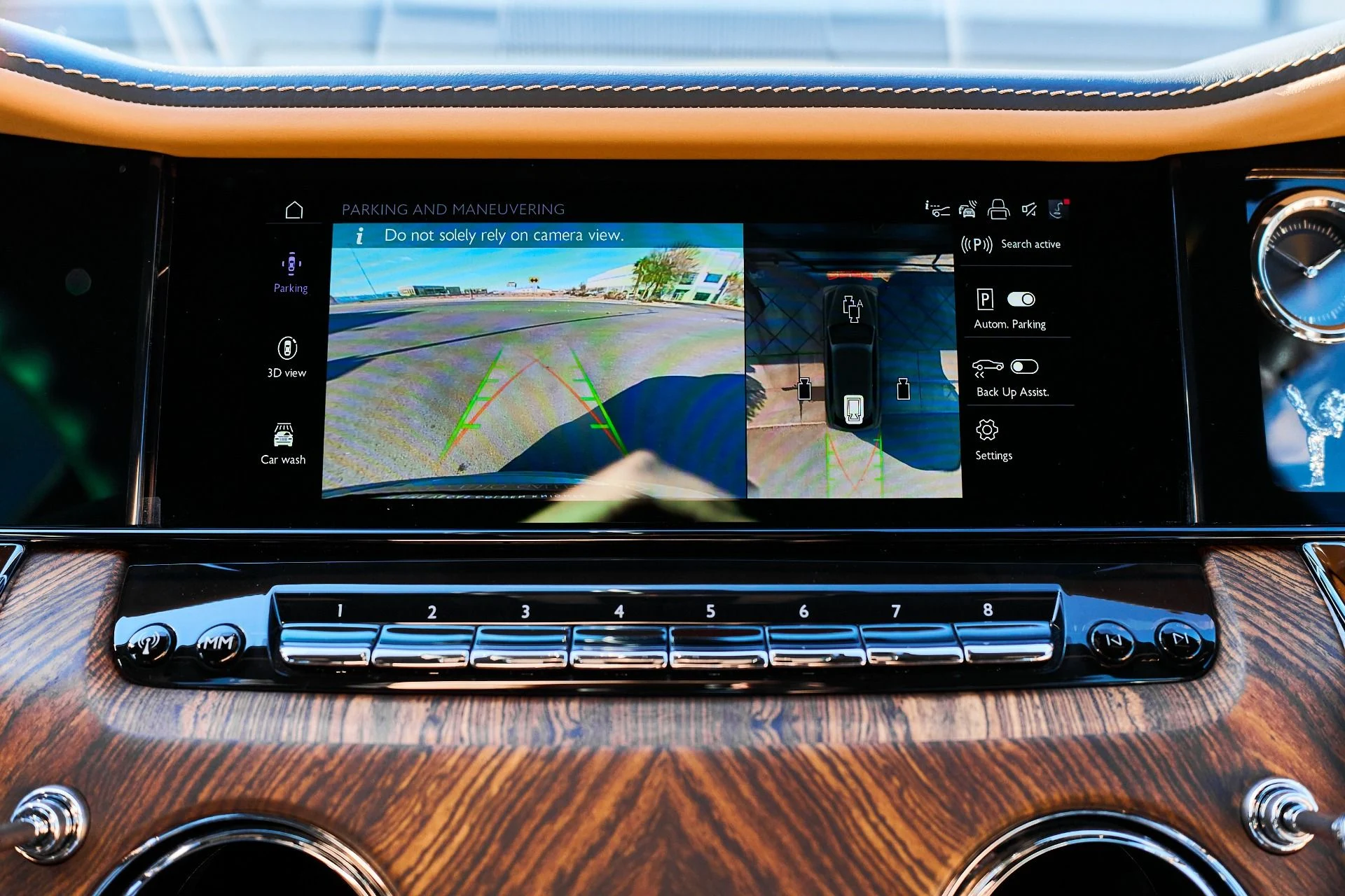 mph089_3987343448_Used_2025_Rolls_Royce_Cullinan_Base_1766020538_9b94397e40