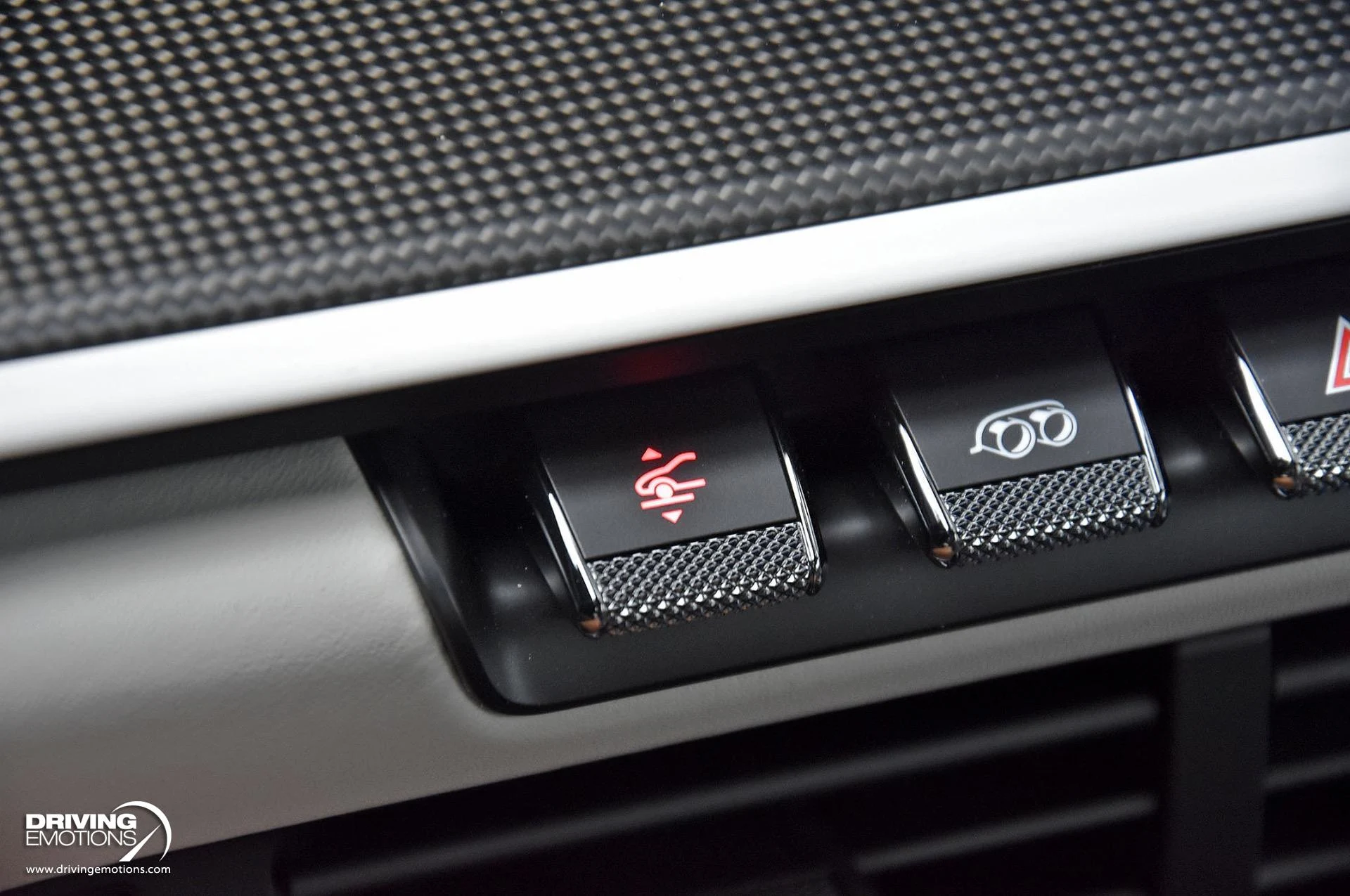 mph089_3991933013_898_p90_l_a9396e8493